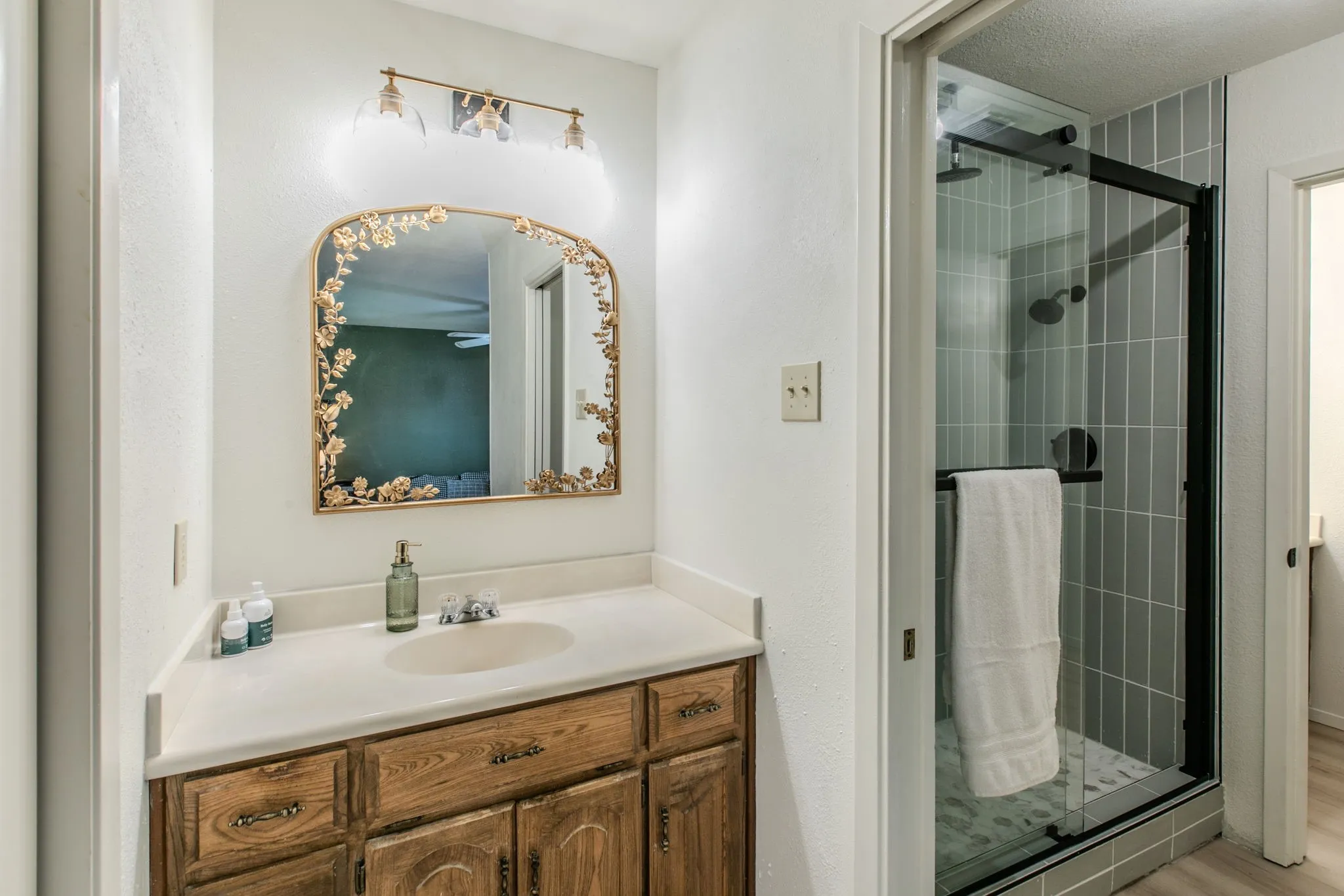 Single Family Residence For Sale in Mc Lennan County , 1057 Radisson Drive, Hewitt, Texas 76643, 3 Bedroom, 2 Bathroom, 2 Garage spaces, 1,782 Sqft, built in 1984, mls#21338583, Real Estate Agent in Hewitt, Homes For Sale in Mc Lennan county, Homes For Sale in Hewitt, Realtor in Hewitt Texas, Real Estate Brokerage Independent Realty Texas, Luminita Cordes Realtor