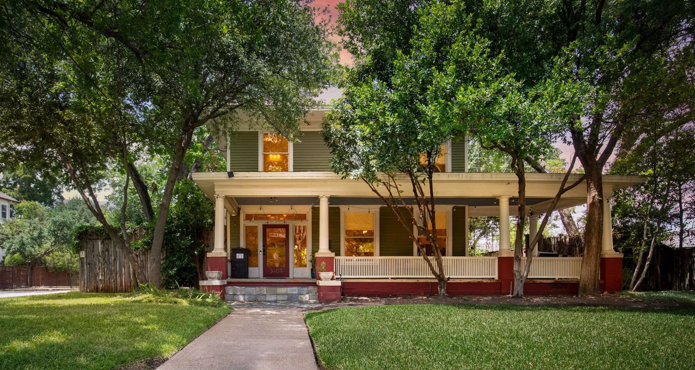 Single Family Residence For Sale in Dallas County , 3403 Knight Street, Dallas, Texas 75219, 3 Bedroom, 2 Bathroom, Garage spaces, 2,460 Sqft, built in 1914, mls#21337741, Real Estate Agent in Dallas, Homes For Sale in Dallas county, Homes For Sale in Dallas, Realtor in Dallas Texas, Real Estate Brokerage Independent Realty Texas, Luminita Cordes Realtor