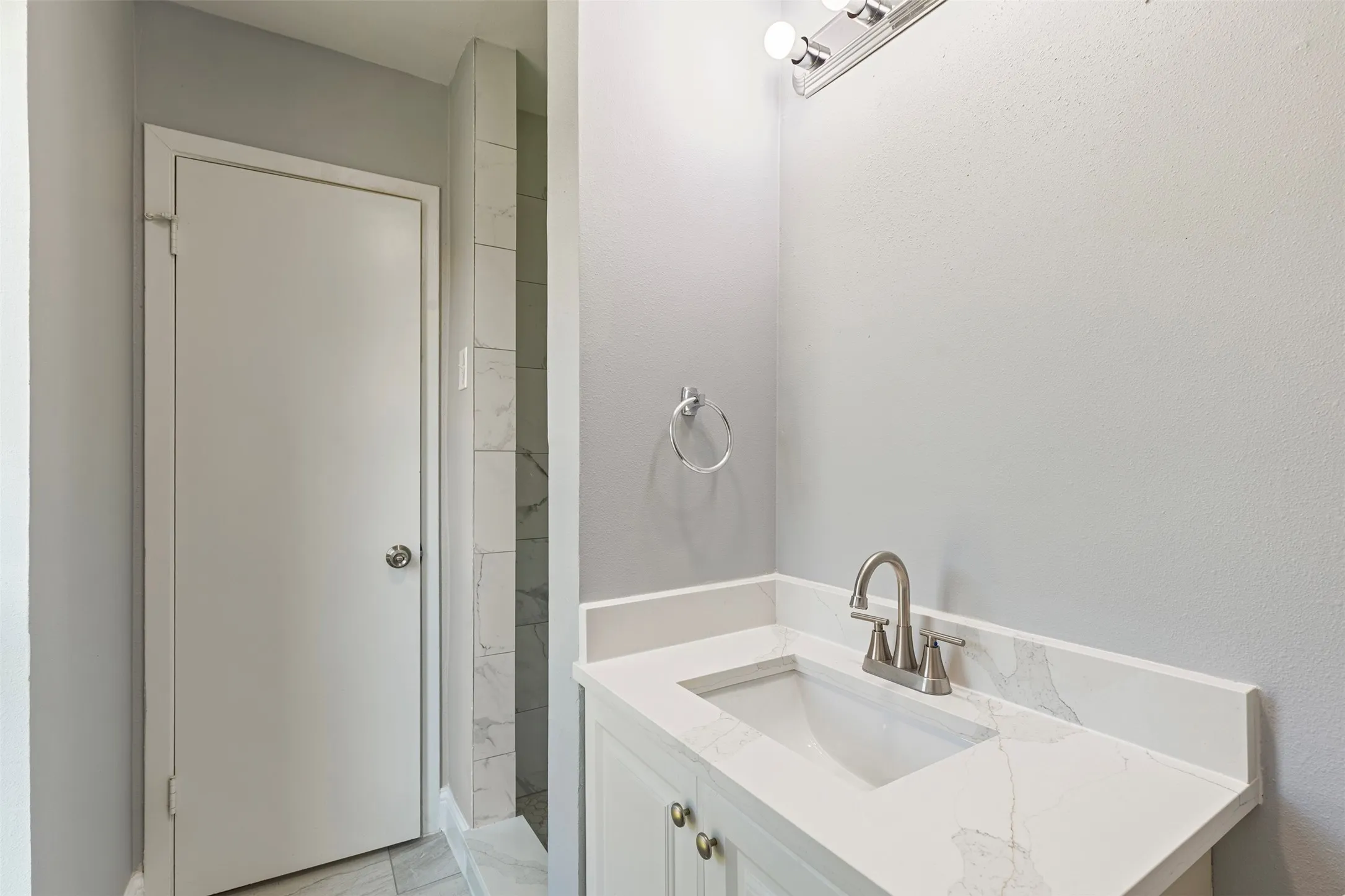 Single Family Residence For Sale in Dallas County , 11412 Small Drive, Balch Springs, Texas 75180, 3 Bedroom, 2 Bathroom, 2 Garage spaces, 1,113 Sqft, built in 1971, mls#21339703, Real Estate Agent in Balch Springs, Homes For Sale in Dallas county, Homes For Sale in Balch Springs, Realtor in Balch Springs Texas, Real Estate Brokerage Independent Realty Texas, Luminita Cordes Realtor