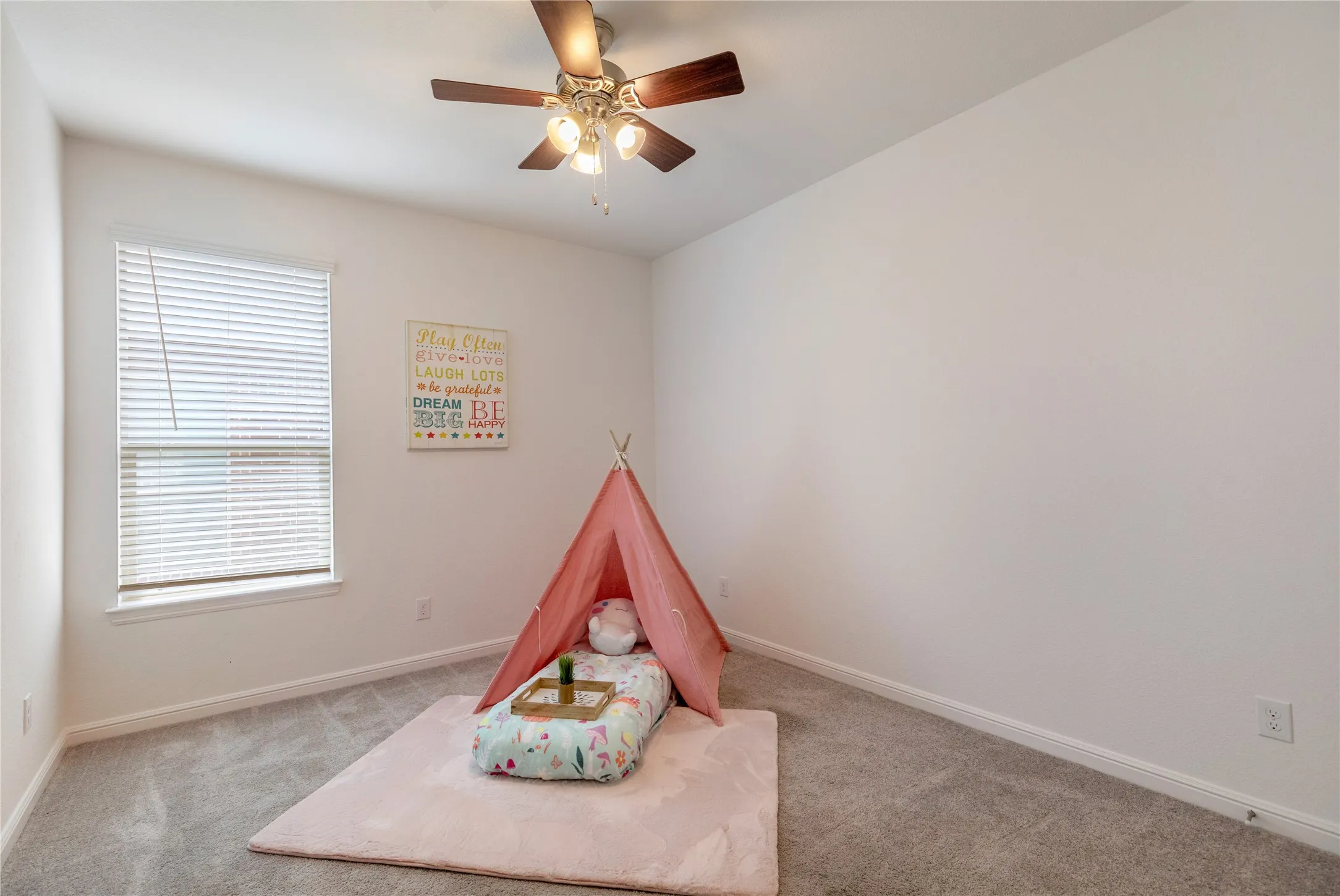 Single Family Residence For Sale in Tarrant County , 5044 Sugarcane Lane, Fort Worth, Texas 76179, 3 Bedroom, 2 Bathroom, 2 Garage spaces, 1,720 Sqft, built in 2018, mls#21336201, Real Estate Agent in Fort Worth, Homes For Sale in Tarrant county, Homes For Sale in Fort Worth, Realtor in Fort Worth Texas, Real Estate Brokerage Independent Realty Texas, Luminita Cordes Realtor
