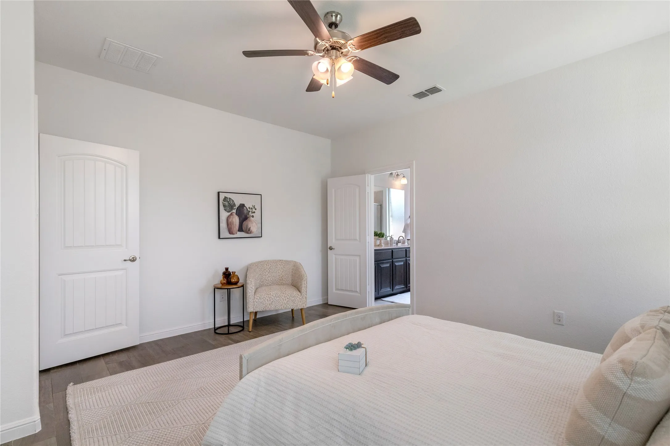 Single Family Residence For Sale in Tarrant County , 5044 Sugarcane Lane, Fort Worth, Texas 76179, 3 Bedroom, 2 Bathroom, 2 Garage spaces, 1,720 Sqft, built in 2018, mls#21336201, Real Estate Agent in Fort Worth, Homes For Sale in Tarrant county, Homes For Sale in Fort Worth, Realtor in Fort Worth Texas, Real Estate Brokerage Independent Realty Texas, Luminita Cordes Realtor
