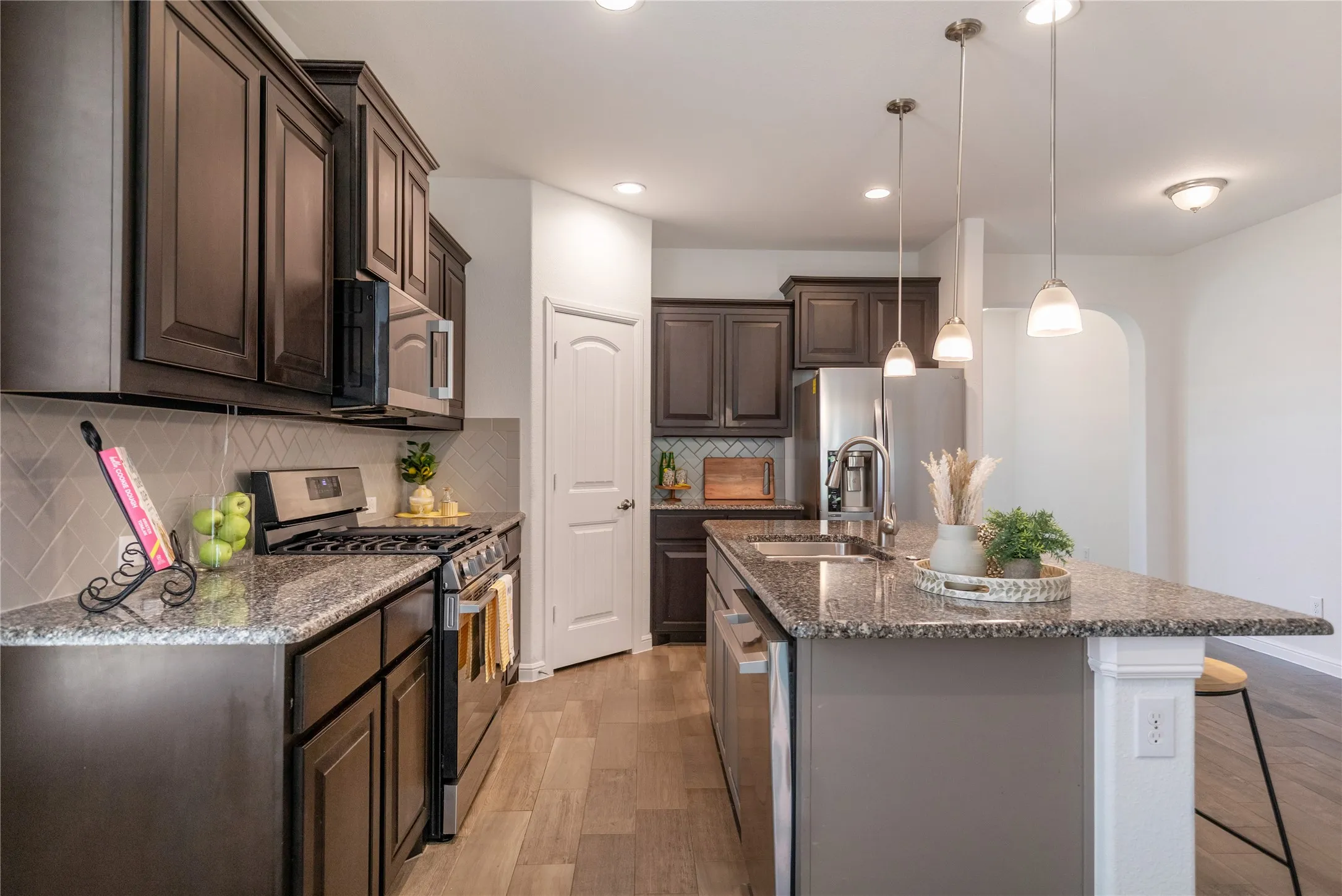 Single Family Residence For Sale in Tarrant County , 5044 Sugarcane Lane, Fort Worth, Texas 76179, 3 Bedroom, 2 Bathroom, 2 Garage spaces, 1,720 Sqft, built in 2018, mls#21336201, Real Estate Agent in Fort Worth, Homes For Sale in Tarrant county, Homes For Sale in Fort Worth, Realtor in Fort Worth Texas, Real Estate Brokerage Independent Realty Texas, Luminita Cordes Realtor