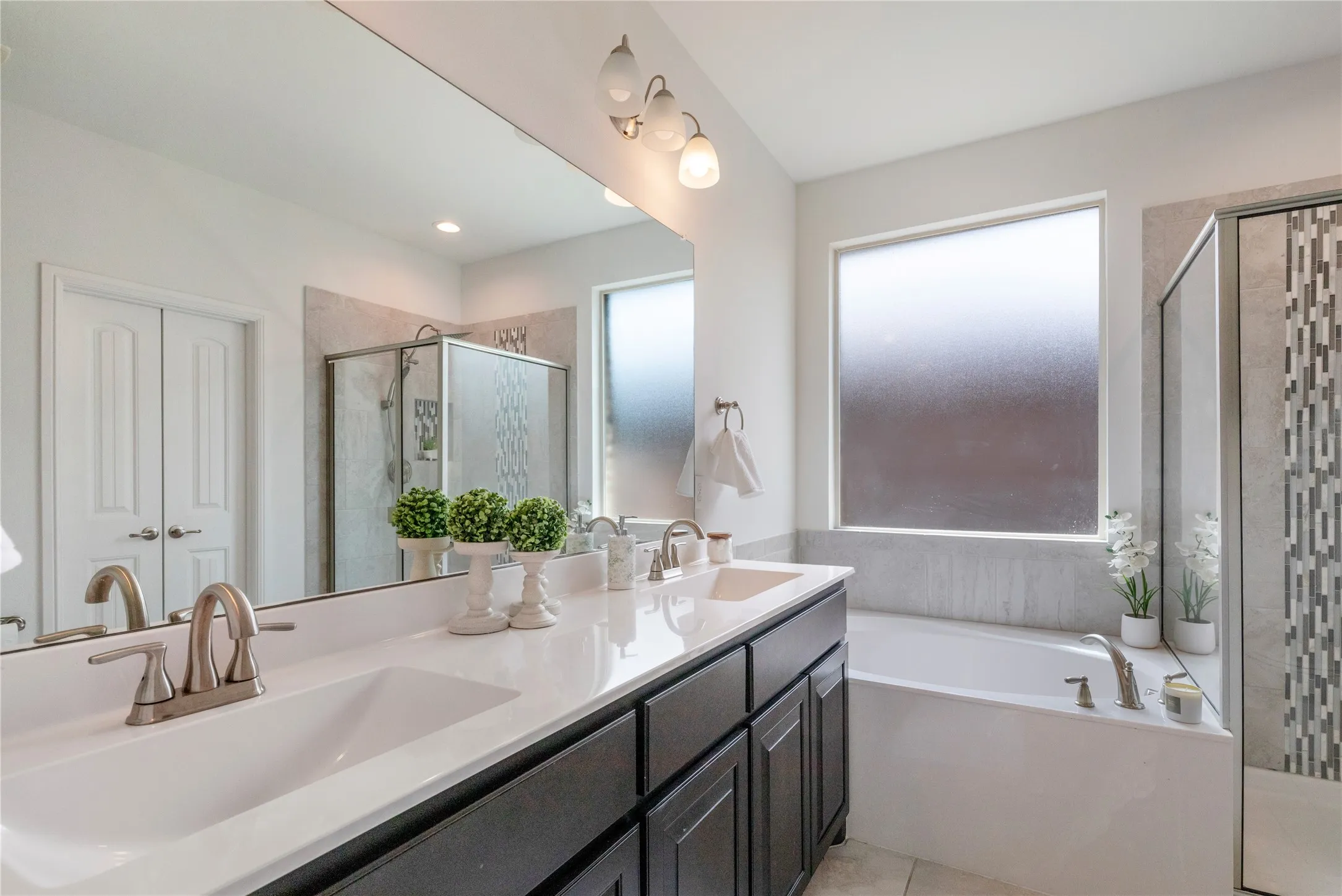 Single Family Residence For Sale in Tarrant County , 5044 Sugarcane Lane, Fort Worth, Texas 76179, 3 Bedroom, 2 Bathroom, 2 Garage spaces, 1,720 Sqft, built in 2018, mls#21336201, Real Estate Agent in Fort Worth, Homes For Sale in Tarrant county, Homes For Sale in Fort Worth, Realtor in Fort Worth Texas, Real Estate Brokerage Independent Realty Texas, Luminita Cordes Realtor
