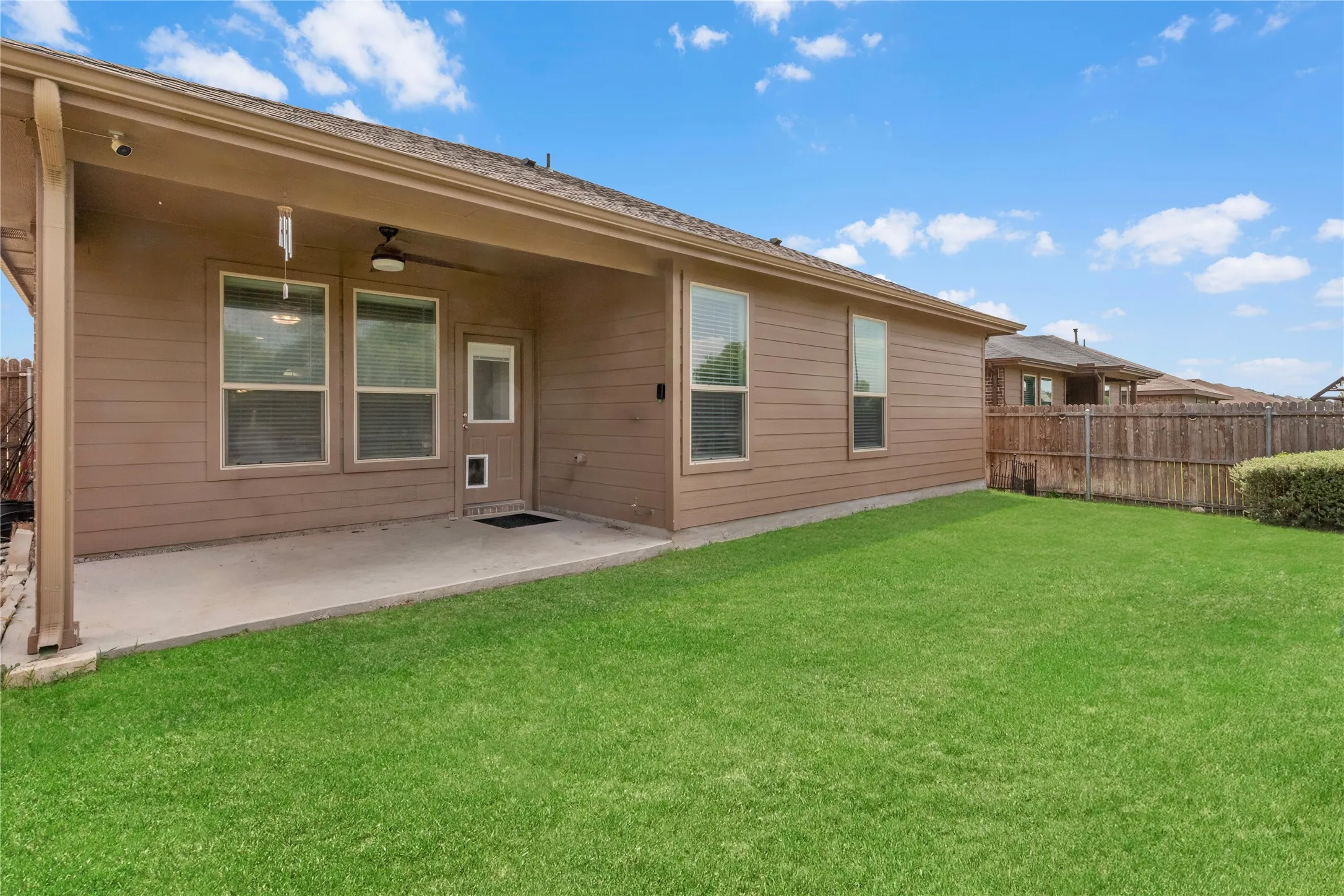 Single Family Residence For Sale in Tarrant County , 5044 Sugarcane Lane, Fort Worth, Texas 76179, 3 Bedroom, 2 Bathroom, 2 Garage spaces, 1,720 Sqft, built in 2018, mls#21336201, Real Estate Agent in Fort Worth, Homes For Sale in Tarrant county, Homes For Sale in Fort Worth, Realtor in Fort Worth Texas, Real Estate Brokerage Independent Realty Texas, Luminita Cordes Realtor
