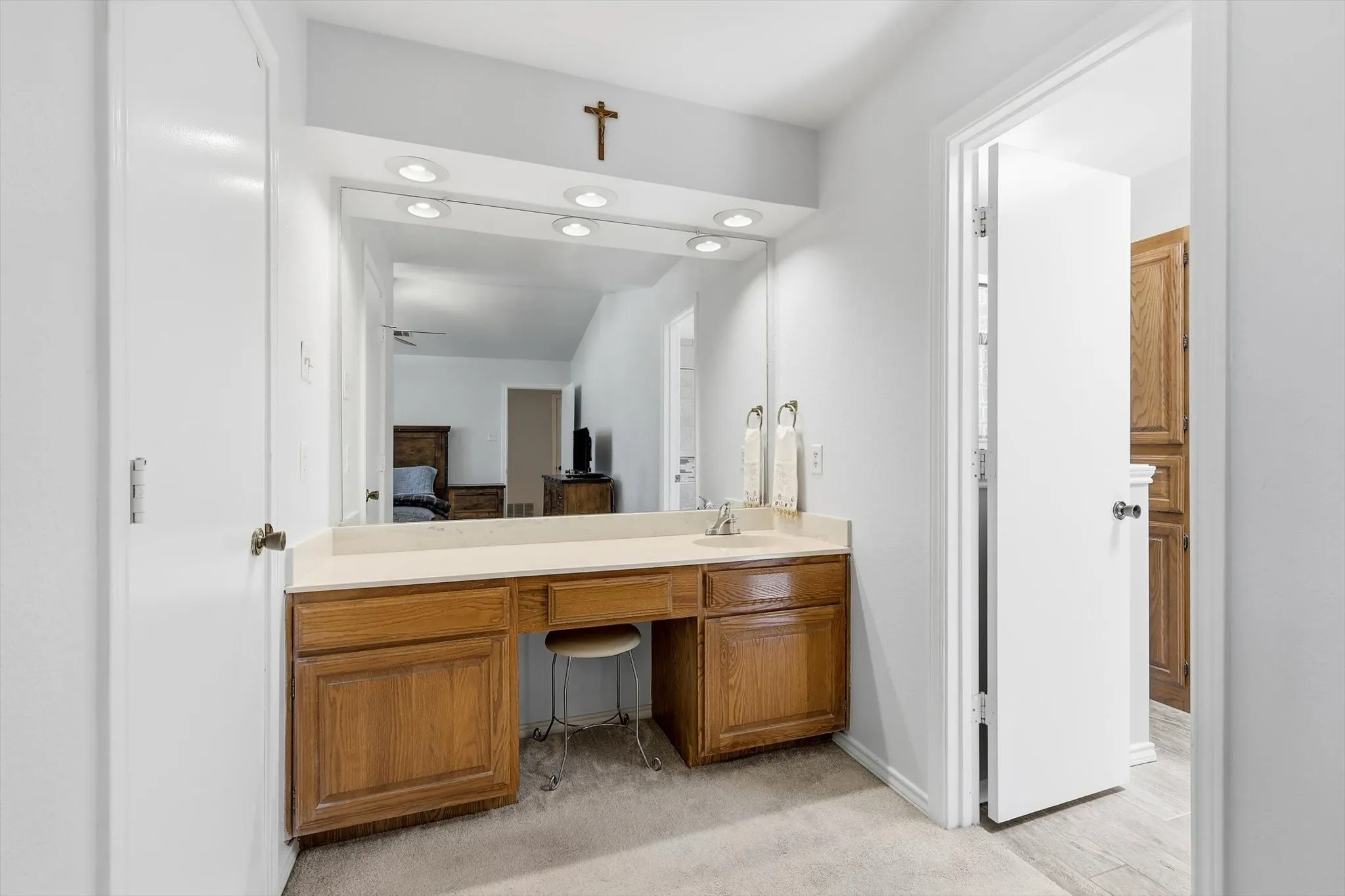 Single Family Residence For Sale in Dallas County , 329 Pepperwood Street, Coppell, Texas 75019, 4 Bedroom, 2 Bathroom, 2 Garage spaces, 1,610 Sqft, built in 1984, mls#21340470, Real Estate Agent in Coppell, Homes For Sale in Dallas county, Homes For Sale in Coppell, Realtor in Coppell Texas, Real Estate Brokerage Independent Realty Texas, Luminita Cordes Realtor