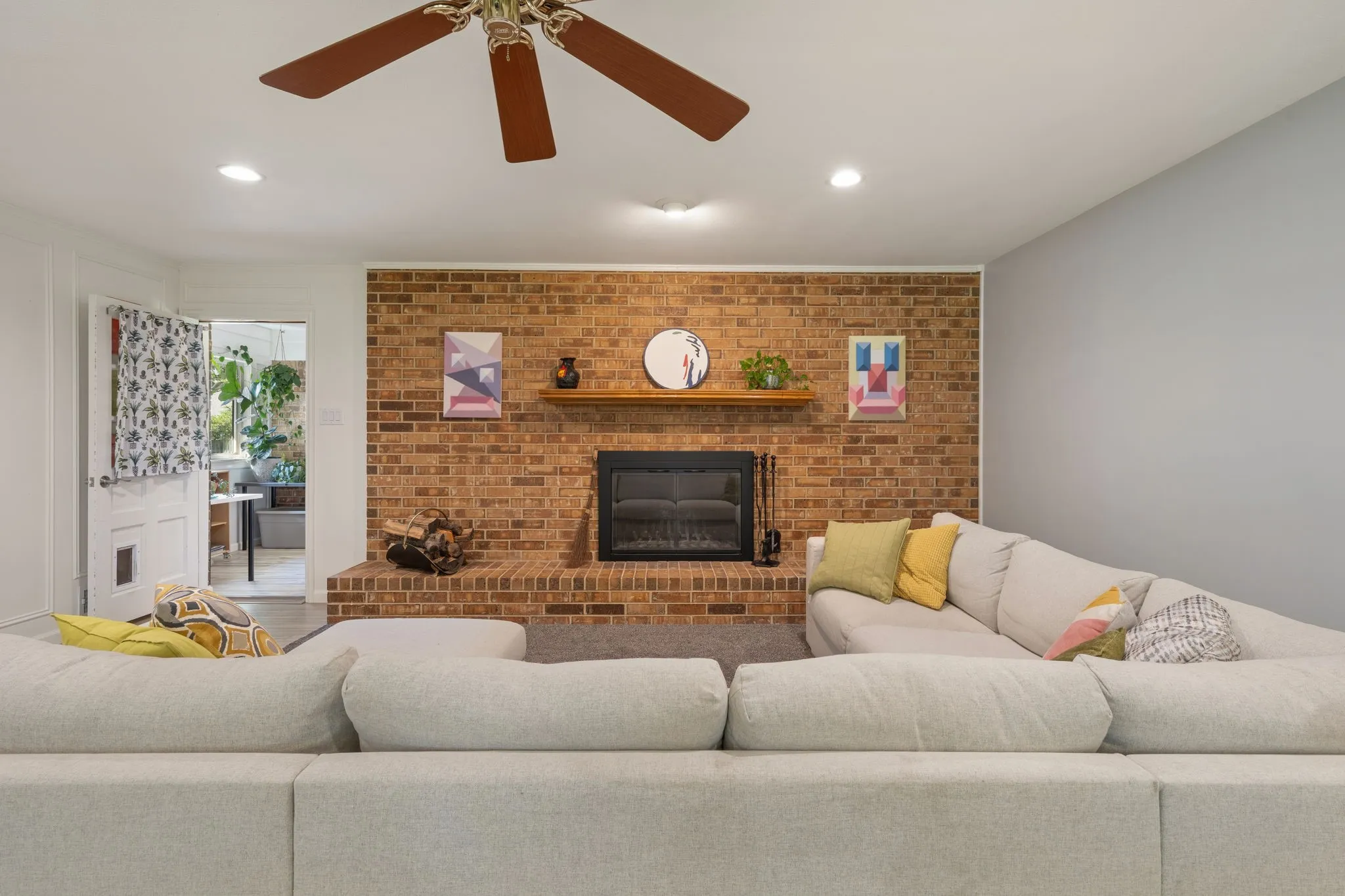 Single Family Residence For Sale in Dallas County , 5003 Natchez Drive, Sachse, Texas 75048, 3 Bedroom, 3 Bathroom, 2 Garage spaces, 2,518 Sqft, built in 1976, mls#21339362, Real Estate Agent in Sachse, Homes For Sale in Dallas county, Homes For Sale in Sachse, Realtor in Sachse Texas, Real Estate Brokerage Independent Realty Texas, Luminita Cordes Realtor
