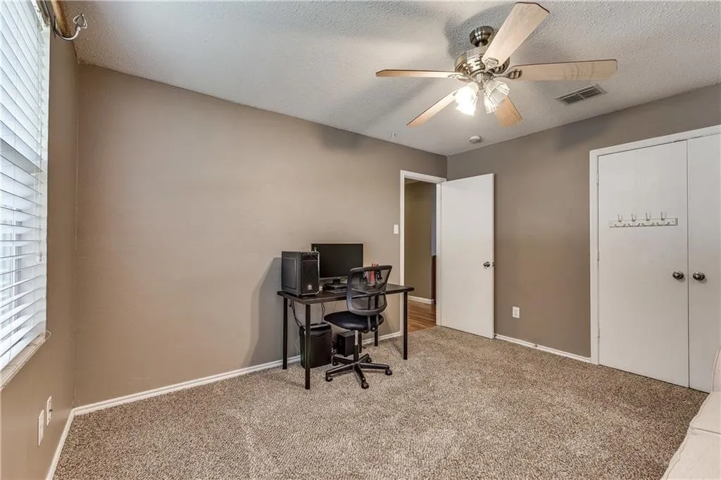 Single Family Residence For Sale in Denton County , 1608 Rialto Way, Fort Worth, Texas 76247, 3 Bedroom, 2 Bathroom, 2 Garage spaces, 1,647 Sqft, built in 2005, mls#21335444, Real Estate Agent in Fort Worth, Homes For Sale in Denton county, Homes For Sale in Fort Worth, Realtor in Fort Worth Texas, Real Estate Brokerage Independent Realty Texas, Luminita Cordes Realtor