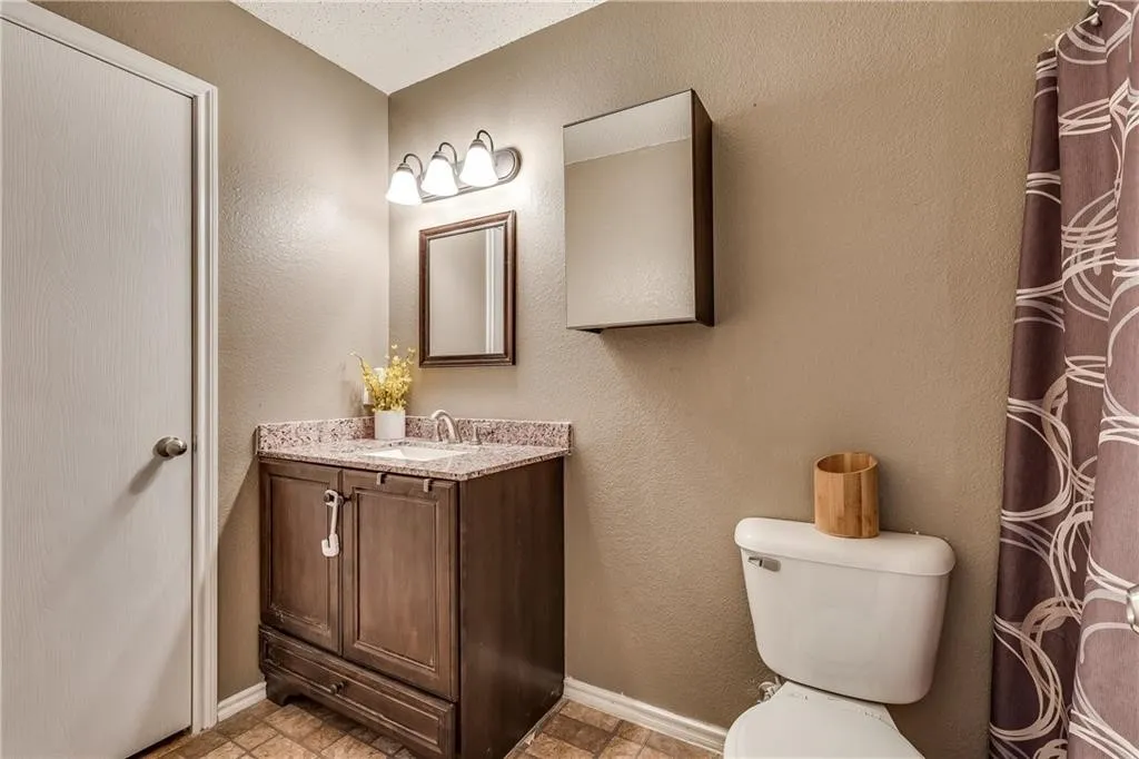 Single Family Residence For Sale in Denton County , 1608 Rialto Way, Fort Worth, Texas 76247, 3 Bedroom, 2 Bathroom, 2 Garage spaces, 1,647 Sqft, built in 2005, mls#21335444, Real Estate Agent in Fort Worth, Homes For Sale in Denton county, Homes For Sale in Fort Worth, Realtor in Fort Worth Texas, Real Estate Brokerage Independent Realty Texas, Luminita Cordes Realtor
