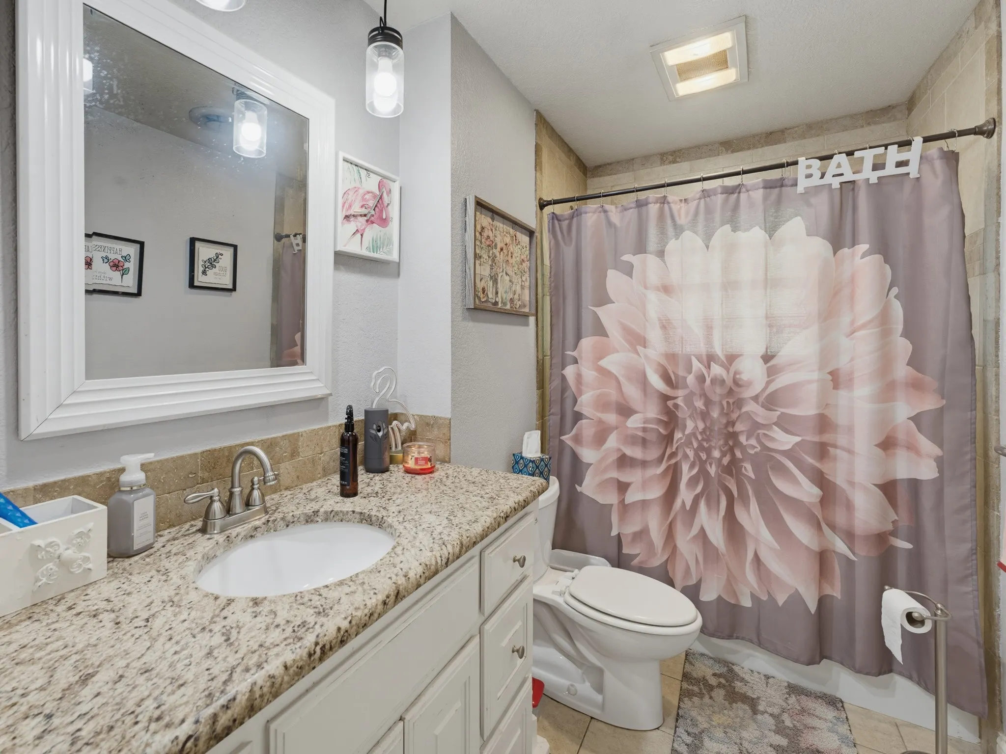 Single Family Residence For Sale in Montague County , 702 Preston Street, Bowie, Texas 76230, 3 Bedroom, 2 Bathroom, 2 Garage spaces, 1,676 Sqft, built in 1975, mls#21340412, Real Estate Agent in Bowie, Homes For Sale in Montague county, Homes For Sale in Bowie, Realtor in Bowie Texas, Real Estate Brokerage Independent Realty Texas, Luminita Cordes Realtor