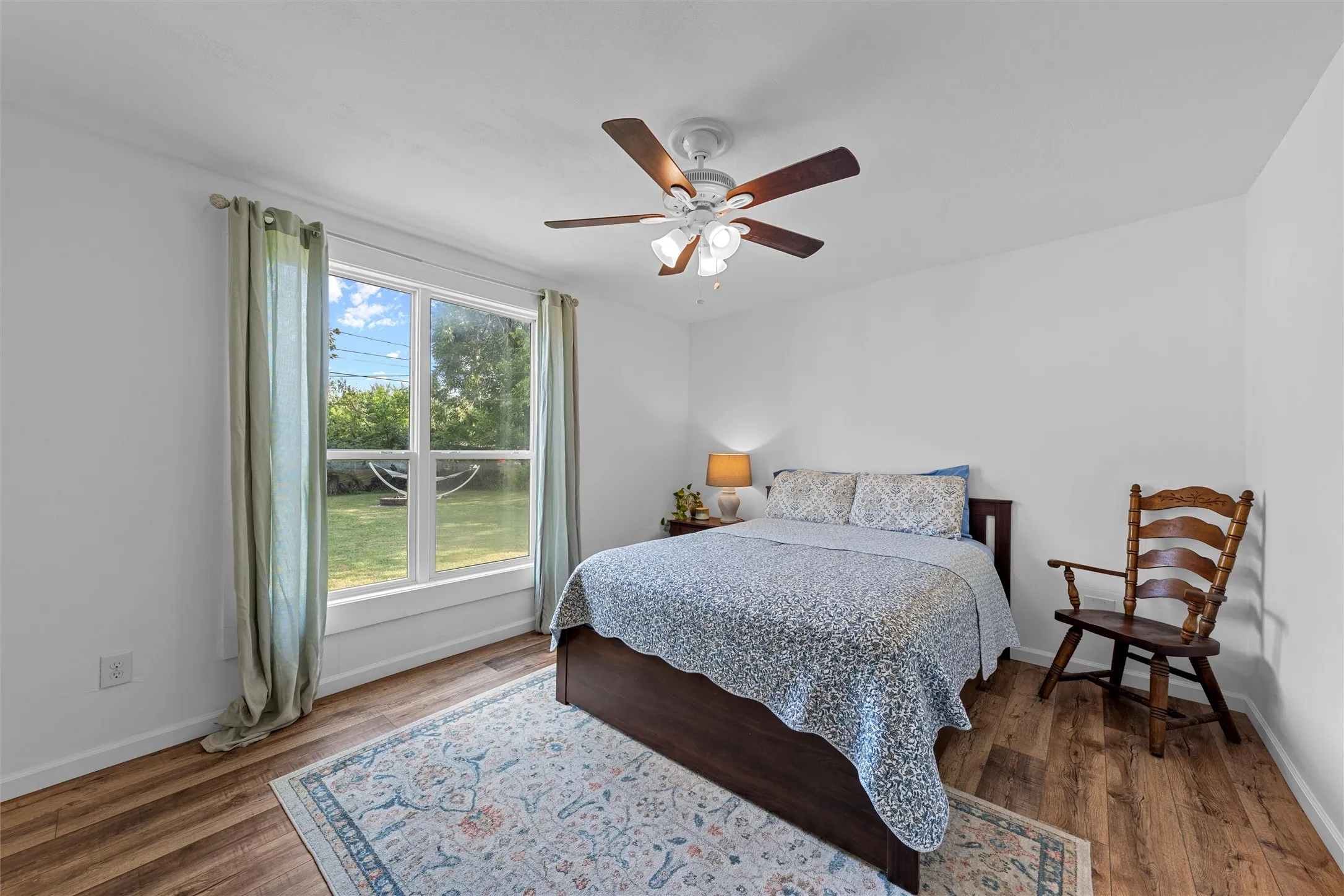 Single Family Residence For Sale in Mc Lennan County , 3600 Cumberland Avenue, Waco, Texas 76707, 3 Bedroom, 1 Bathroom, Garage spaces, 1,032 Sqft, built in 1950, mls#21341290, Real Estate Agent in Waco, Homes For Sale in Mc Lennan county, Homes For Sale in Waco, Realtor in Waco Texas, Real Estate Brokerage Independent Realty Texas, Luminita Cordes Realtor