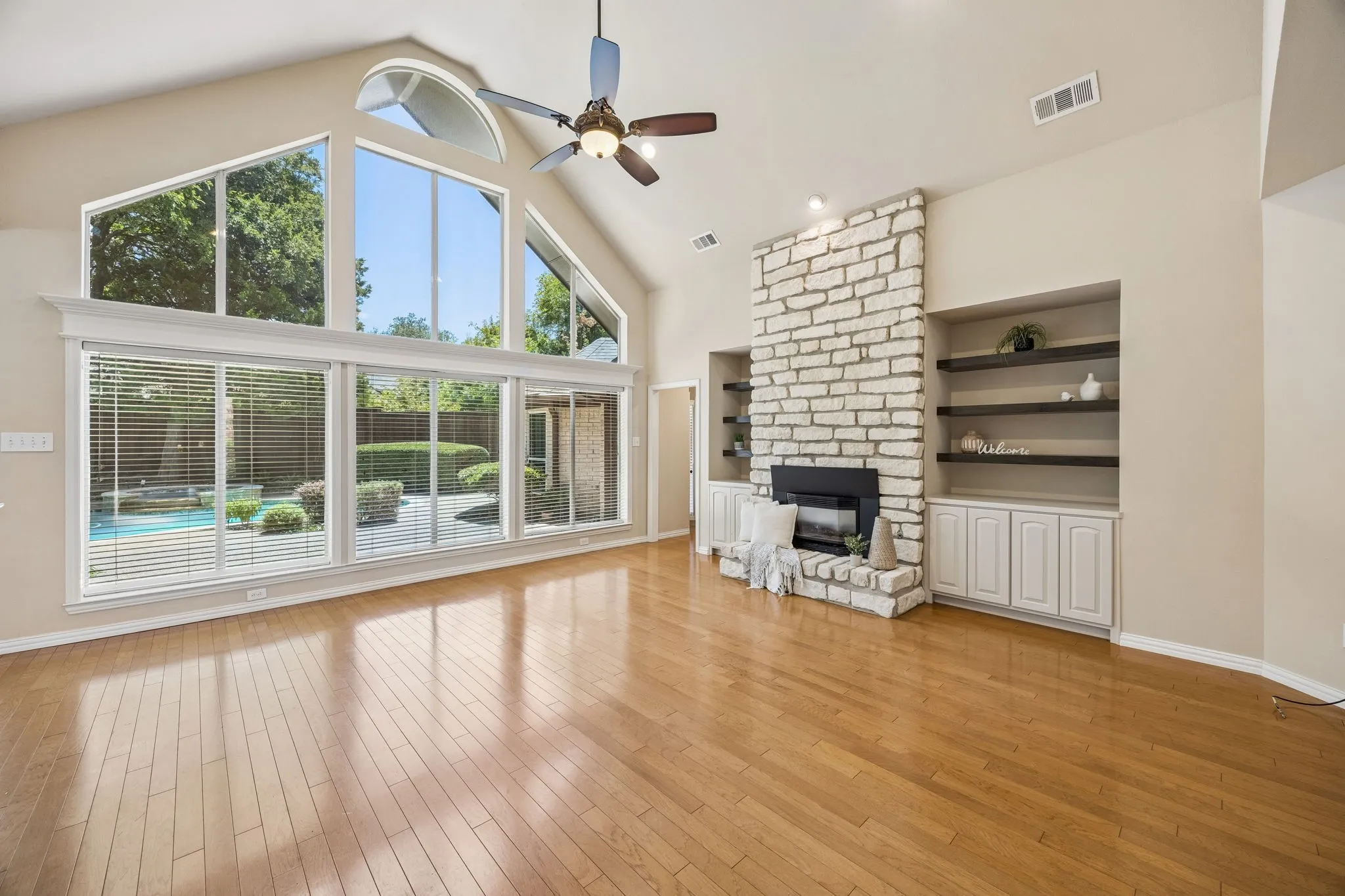 The spacious family room also enjoys a vaulted ceiling reaching to 17 feet adding to the open and airy feel of the room.