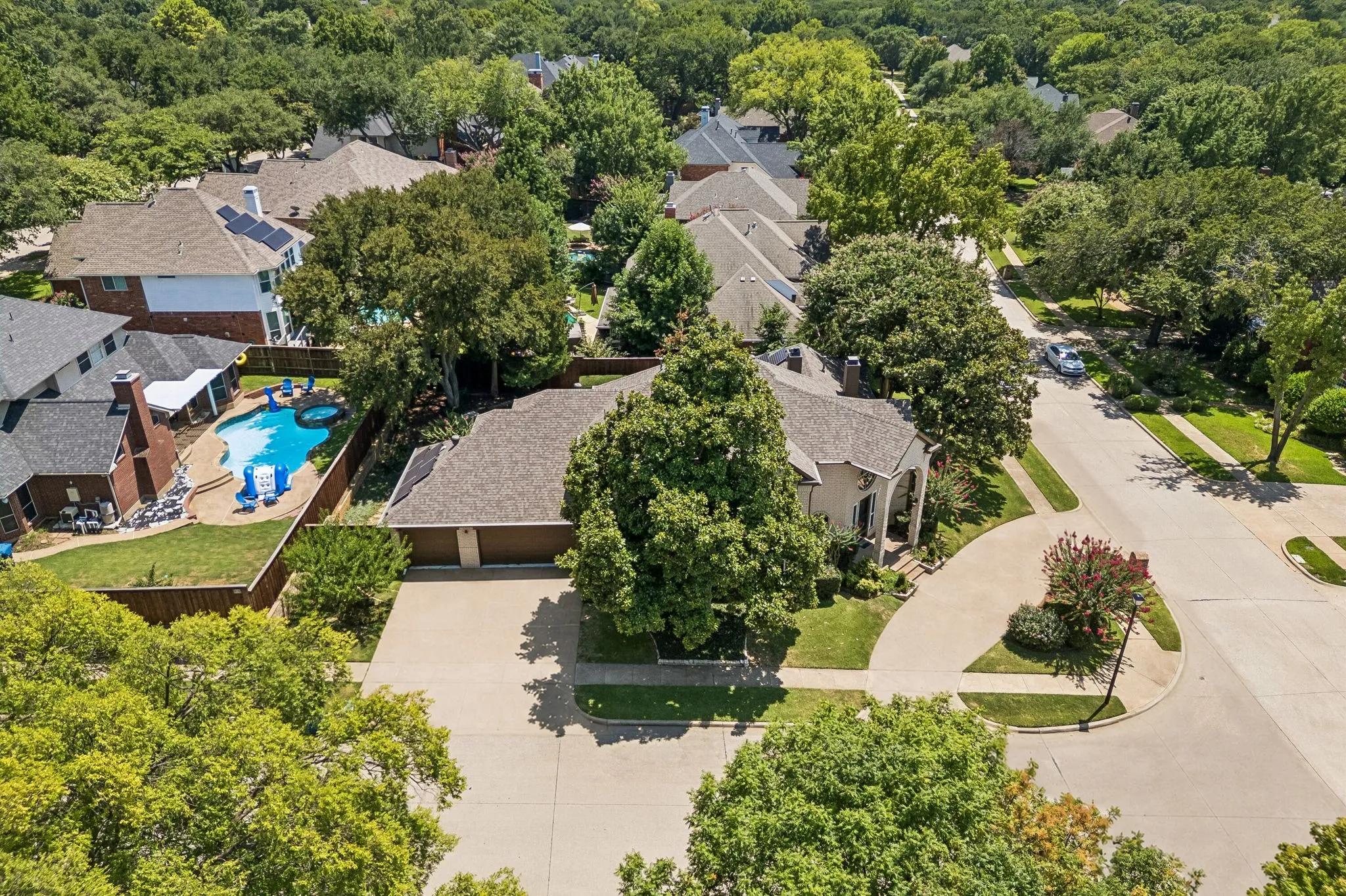 Aerial view shows the 3 car garage.