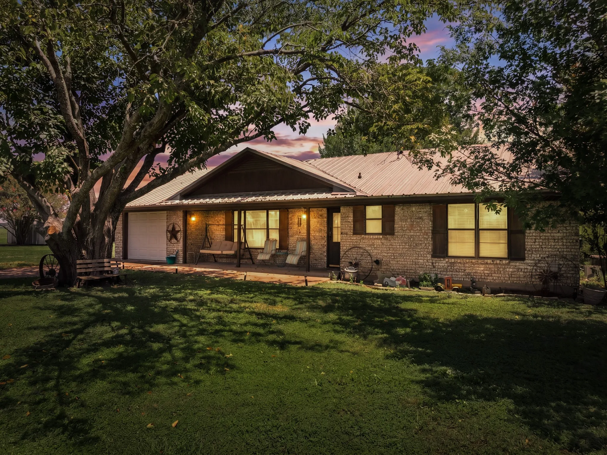 Single Family Residence For Sale in Falls County , 188 County Road 345, Rosebud, Texas 76570, 3 Bedroom, 2 Bathroom, 1 Garage spaces, 1,782 Sqft, built in 1977, Price $460,000, mls#21341289, Real Estate Agent in Rosebud, Homes For Sale in Falls county, Homes For Sale in Rosebud, Realtor in Rosebud Texas, Real Estate Brokerage Independent Realty Texas, Luminita Cordes Realtor