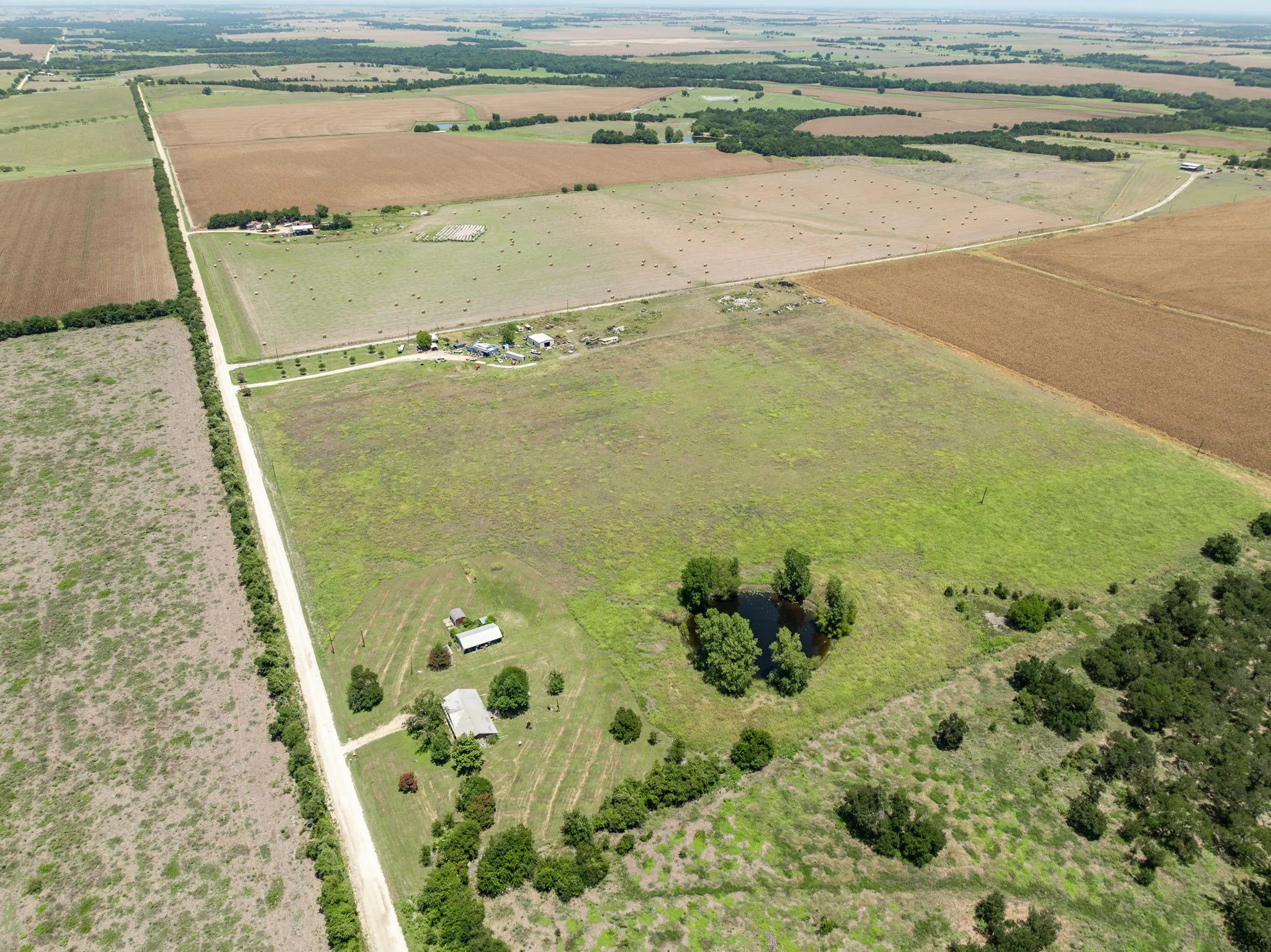 Single Family Residence For Sale in Falls County , 188 County Road 345, Rosebud, Texas 76570, 3 Bedroom, 2 Bathroom, 1 Garage spaces, 1,782 Sqft, built in 1977, Price $460,000, mls#21341289, Real Estate Agent in Rosebud, Homes For Sale in Falls county, Homes For Sale in Rosebud, Realtor in Rosebud Texas, Real Estate Brokerage Independent Realty Texas, Luminita Cordes Realtor