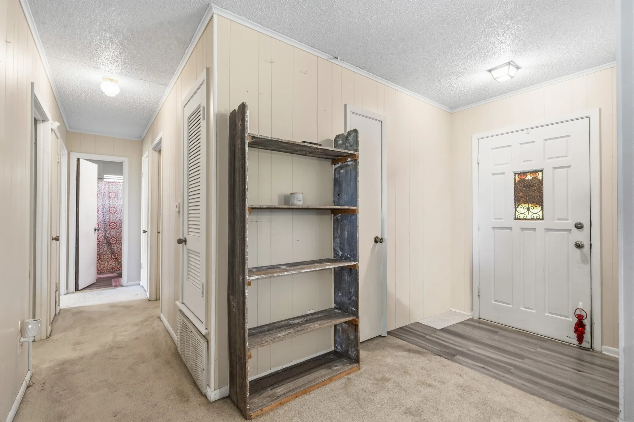 Single Family Residence For Sale in Falls County , 188 County Road 345, Rosebud, Texas 76570, 3 Bedroom, 2 Bathroom, 1 Garage spaces, 1,782 Sqft, built in 1977, Price $460,000, mls#21341289, Real Estate Agent in Rosebud, Homes For Sale in Falls county, Homes For Sale in Rosebud, Realtor in Rosebud Texas, Real Estate Brokerage Independent Realty Texas, Luminita Cordes Realtor