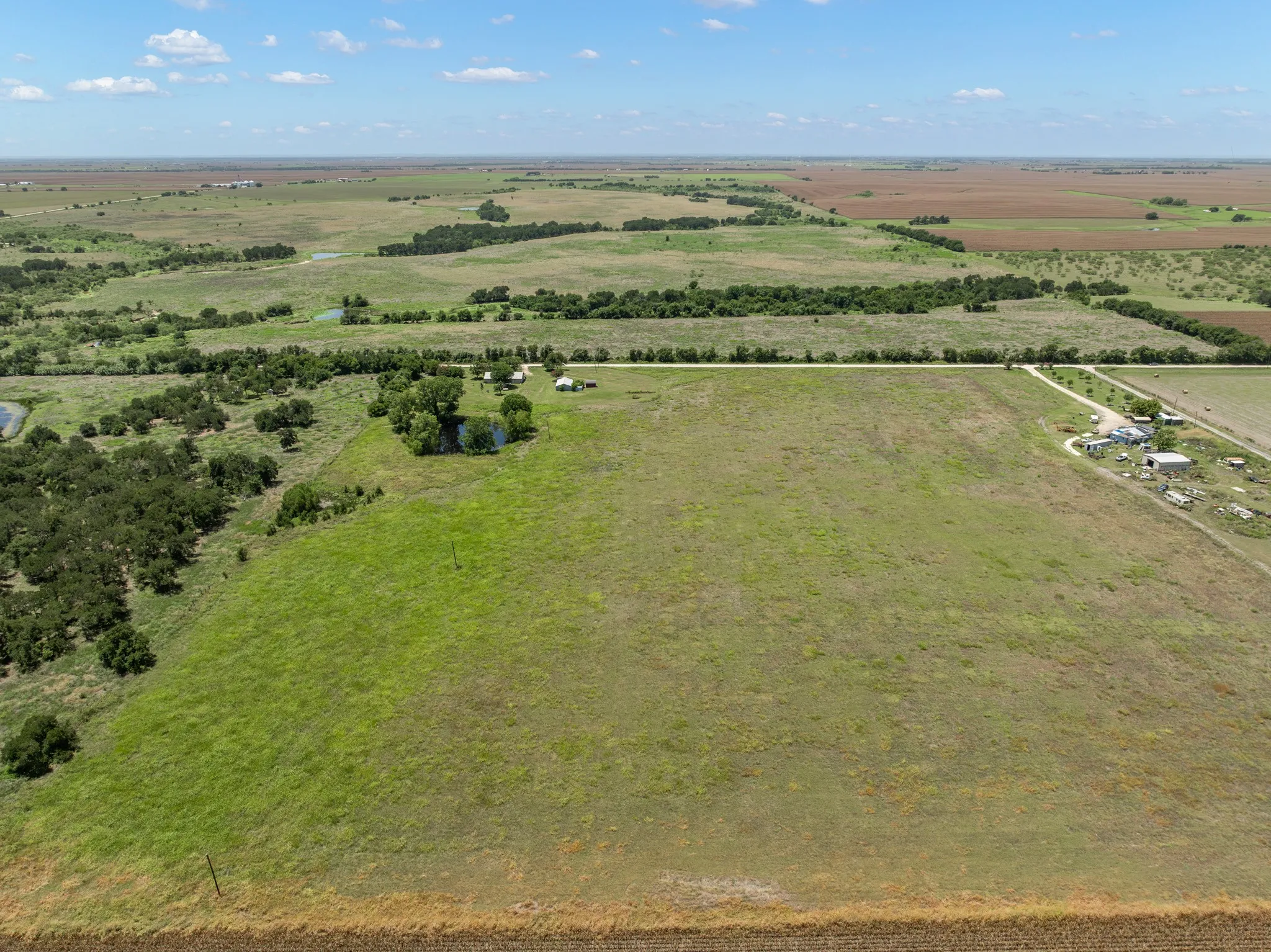 Single Family Residence For Sale in Falls County , 188 County Road 345, Rosebud, Texas 76570, 3 Bedroom, 2 Bathroom, 1 Garage spaces, 1,782 Sqft, built in 1977, Price $460,000, mls#21341289, Real Estate Agent in Rosebud, Homes For Sale in Falls county, Homes For Sale in Rosebud, Realtor in Rosebud Texas, Real Estate Brokerage Independent Realty Texas, Luminita Cordes Realtor