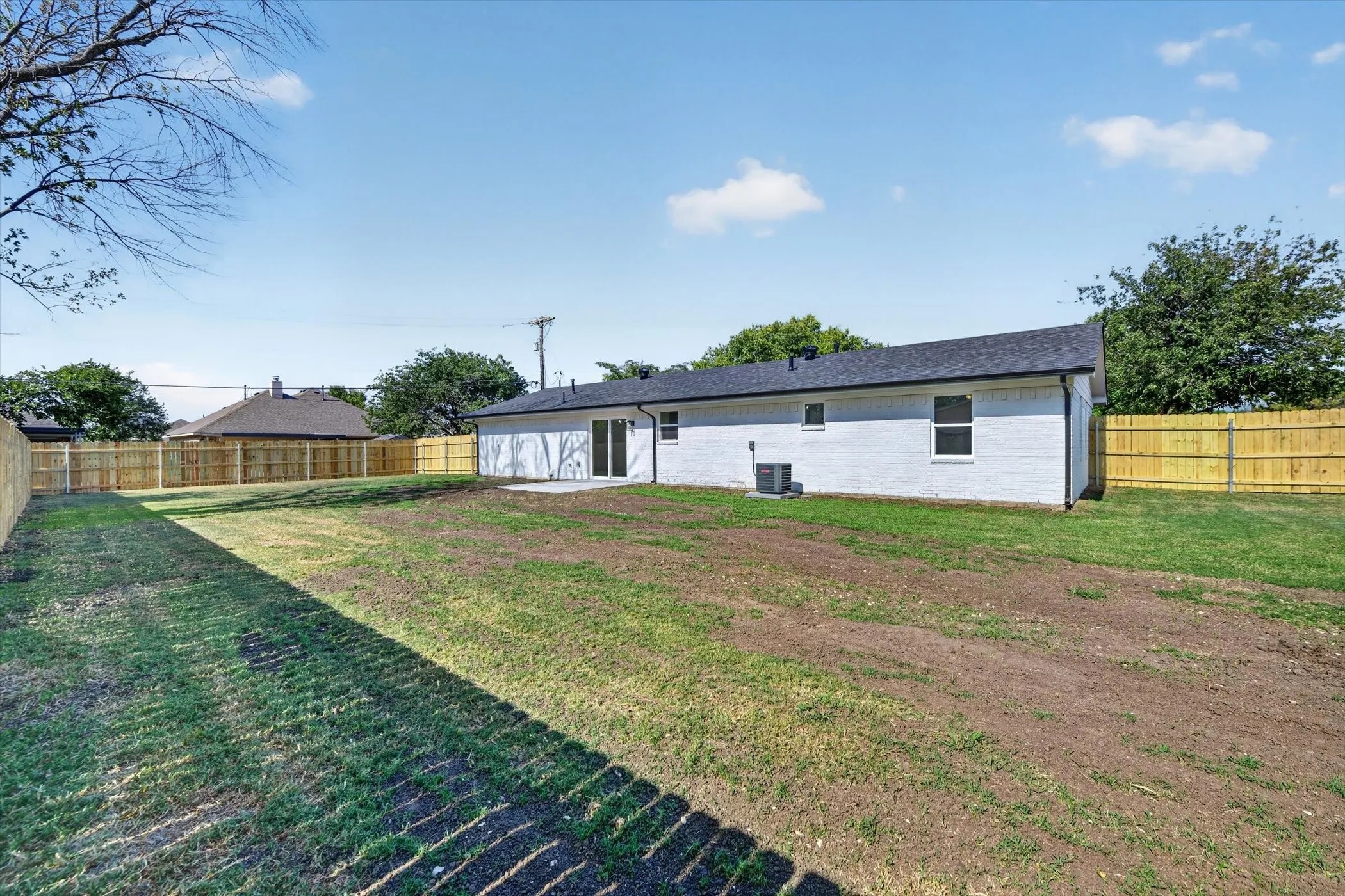 Single Family Residence For Sale in Denton County , 900 S 3rd Street, Sanger, Texas 76266, 3 Bedroom, 2 Bathroom, 2 Garage spaces, 1,100 Sqft, built in 1984, mls#21341216, Real Estate Agent in Sanger, Homes For Sale in Denton county, Homes For Sale in Sanger, Realtor in Sanger Texas, Real Estate Brokerage Independent Realty Texas, Luminita Cordes Realtor
