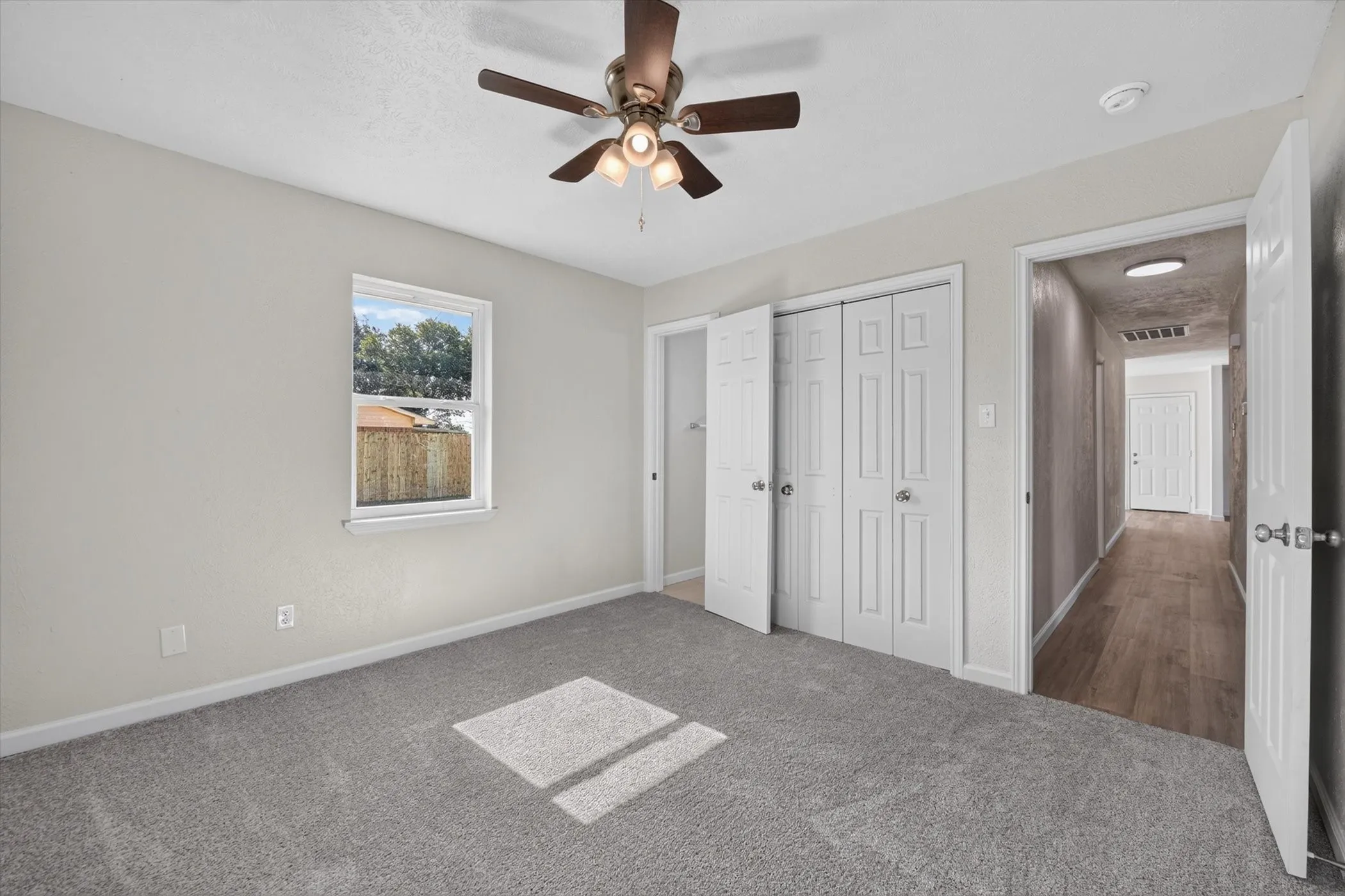 Single Family Residence For Sale in Denton County , 900 S 3rd Street, Sanger, Texas 76266, 3 Bedroom, 2 Bathroom, 2 Garage spaces, 1,100 Sqft, built in 1984, mls#21341216, Real Estate Agent in Sanger, Homes For Sale in Denton county, Homes For Sale in Sanger, Realtor in Sanger Texas, Real Estate Brokerage Independent Realty Texas, Luminita Cordes Realtor