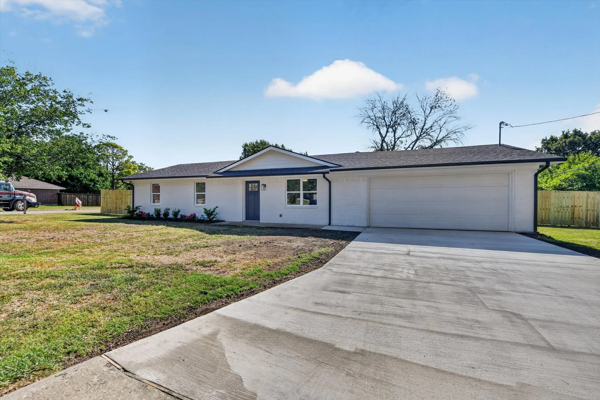 Single Family Residence For Sale in Denton County , 900 S 3rd Street, Sanger, Texas 76266, 3 Bedroom, 2 Bathroom, 2 Garage spaces, 1,100 Sqft, built in 1984, mls#21341216, Real Estate Agent in Sanger, Homes For Sale in Denton county, Homes For Sale in Sanger, Realtor in Sanger Texas, Real Estate Brokerage Independent Realty Texas, Luminita Cordes Realtor