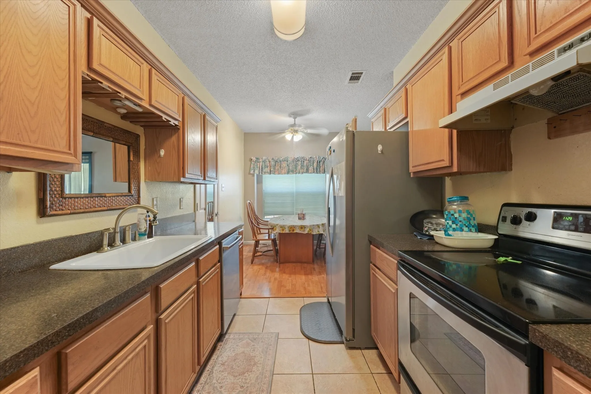Single Family Residence For Sale in Dallas County , 1220 Brittany Way, Seagoville, Texas 75159, 3 Bedroom, 2 Bathroom, Garage spaces, 1,215 Sqft, built in 1998, mls#21337676, Real Estate Agent in Seagoville, Homes For Sale in Dallas county, Homes For Sale in Seagoville, Realtor in Seagoville Texas, Real Estate Brokerage Independent Realty Texas, Luminita Cordes Realtor