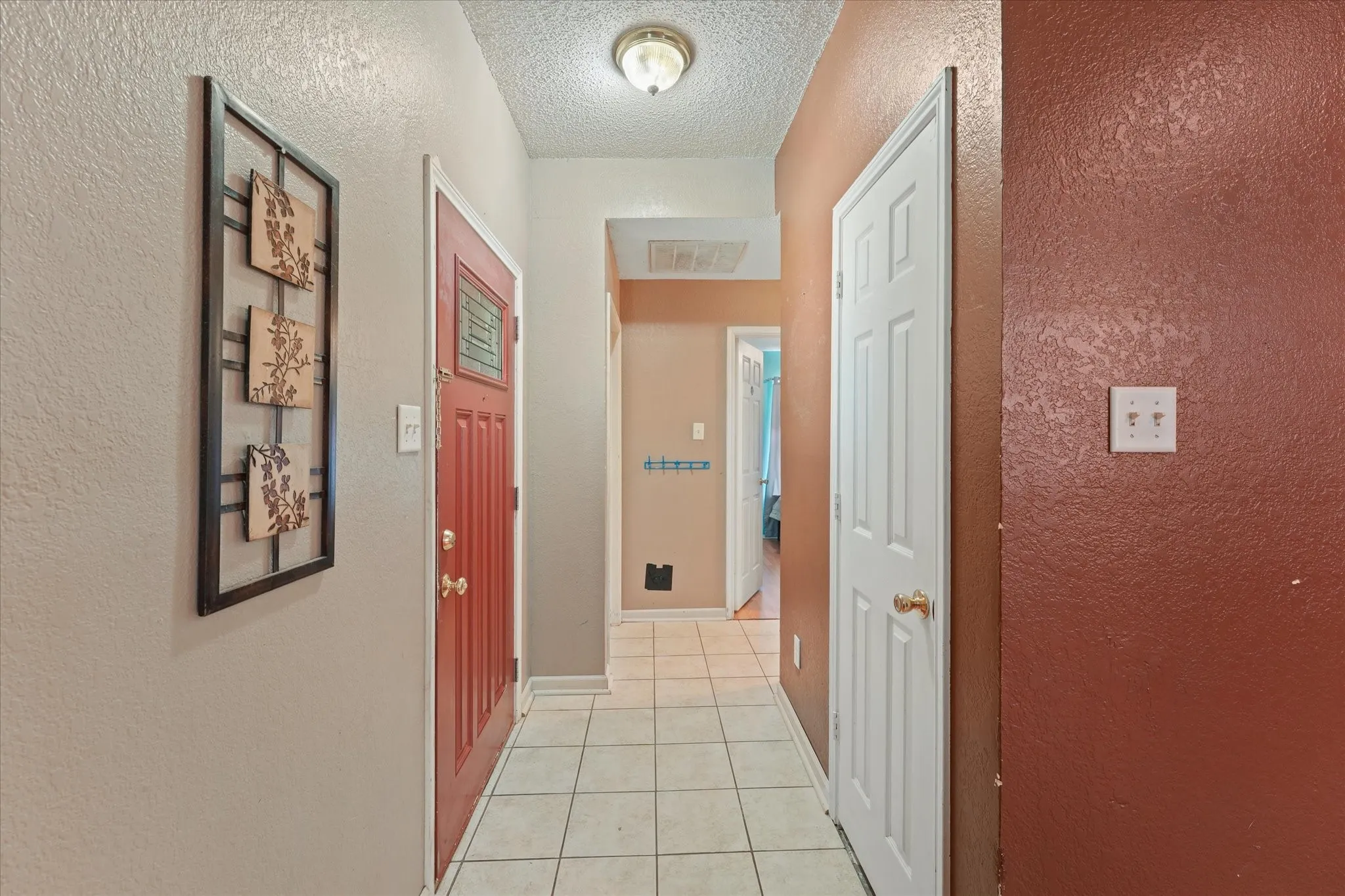 Single Family Residence For Sale in Dallas County , 1220 Brittany Way, Seagoville, Texas 75159, 3 Bedroom, 2 Bathroom, Garage spaces, 1,215 Sqft, built in 1998, mls#21337676, Real Estate Agent in Seagoville, Homes For Sale in Dallas county, Homes For Sale in Seagoville, Realtor in Seagoville Texas, Real Estate Brokerage Independent Realty Texas, Luminita Cordes Realtor