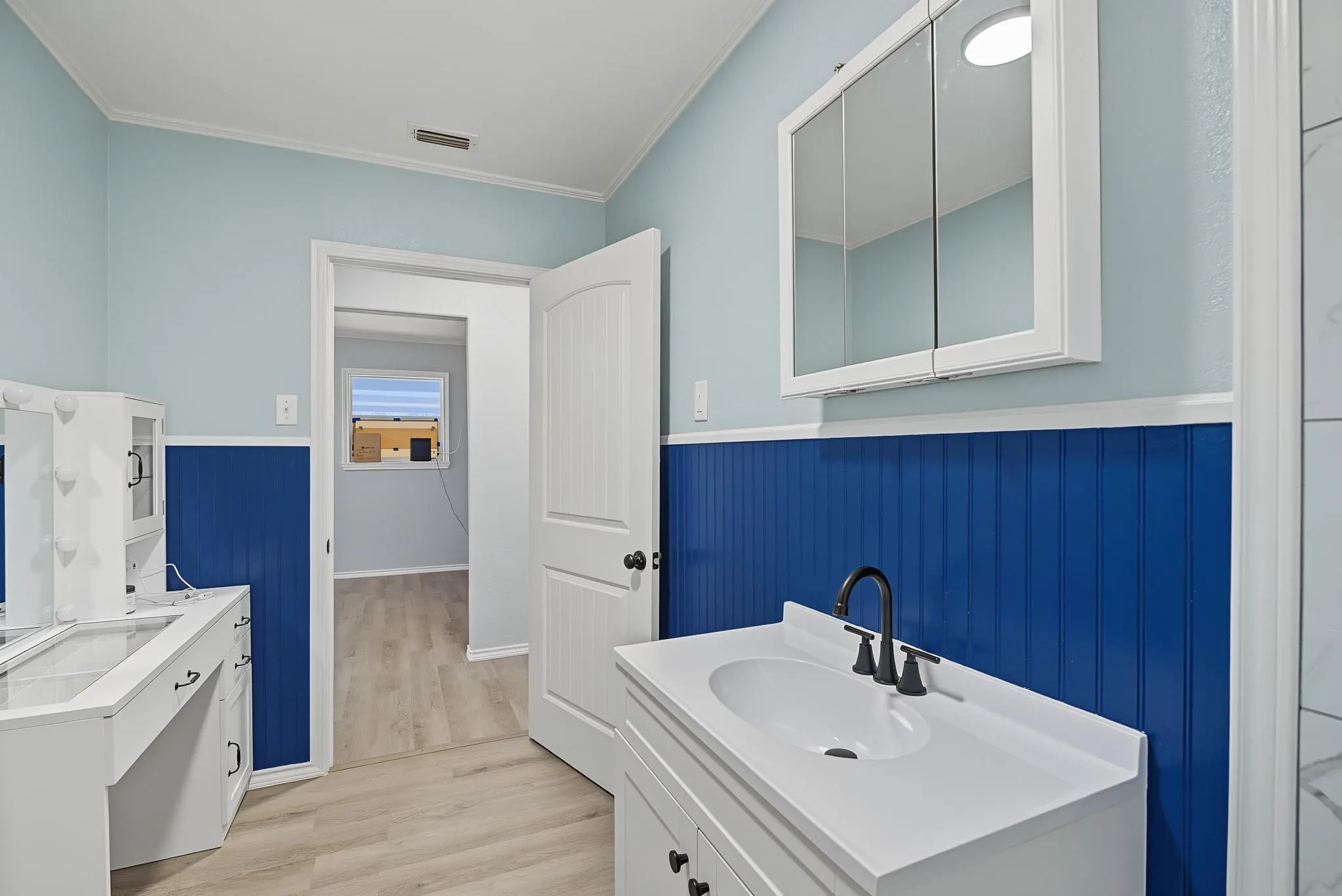 Single Family Residence For Sale in Fisher County , 611 N Richard Avenue, Rotan, Texas 79546, 2 Bedroom, 2 Bathroom, 1 Garage spaces, 1,336 Sqft, built in 1950, mls#21341283, Real Estate Agent in Rotan, Homes For Sale in Fisher county, Homes For Sale in Rotan, Realtor in Rotan Texas, Real Estate Brokerage Independent Realty Texas, Luminita Cordes Realtor