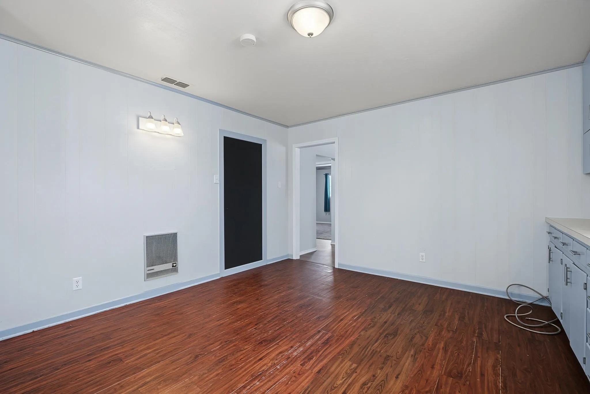 Single Family Residence For Sale in Fisher County , 611 N Richard Avenue, Rotan, Texas 79546, 2 Bedroom, 2 Bathroom, 1 Garage spaces, 1,336 Sqft, built in 1950, mls#21341283, Real Estate Agent in Rotan, Homes For Sale in Fisher county, Homes For Sale in Rotan, Realtor in Rotan Texas, Real Estate Brokerage Independent Realty Texas, Luminita Cordes Realtor