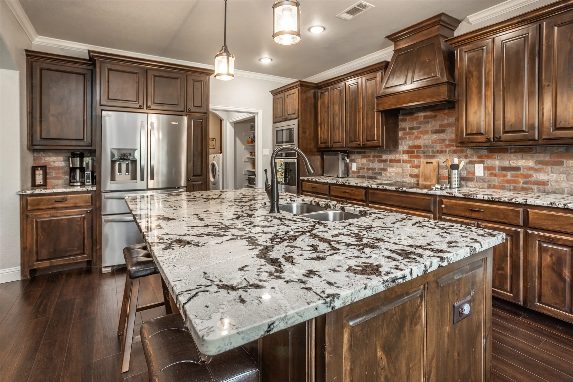Single Family Residence For Sale in Cooke County , 110 E Iriquois Drive, Lake Kiowa, Texas 76240, 4 Bedroom, 2 Bathroom, 2 Garage spaces, 2,163 Sqft, built in 2019, mls#21339193, Real Estate Agent in Lake Kiowa, Homes For Sale in Cooke county, Homes For Sale in Lake Kiowa, Realtor in Lake Kiowa Texas, Real Estate Brokerage Independent Realty Texas, Luminita Cordes Realtor