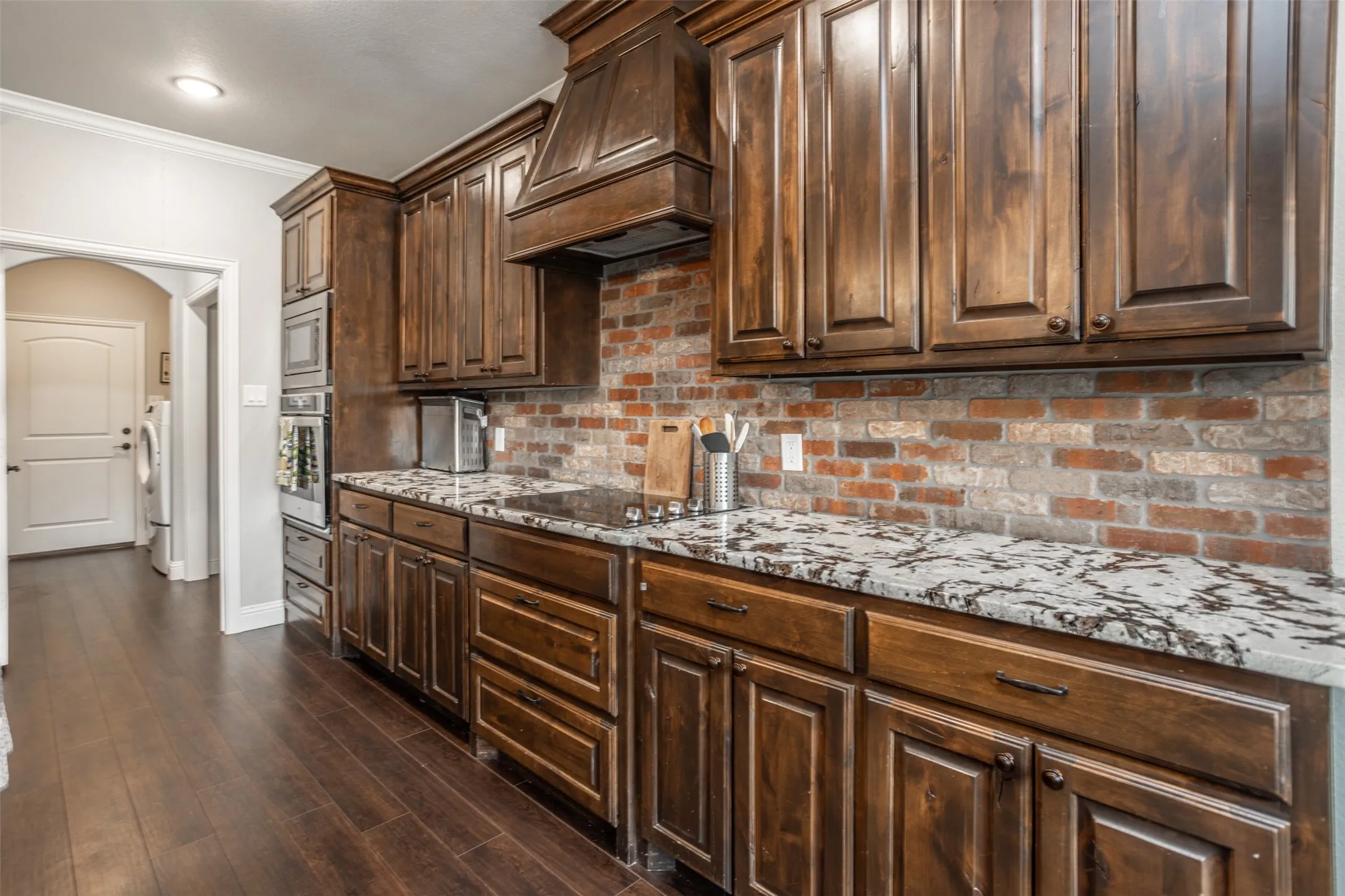 Single Family Residence For Sale in Cooke County , 110 E Iriquois Drive, Lake Kiowa, Texas 76240, 4 Bedroom, 2 Bathroom, 2 Garage spaces, 2,163 Sqft, built in 2019, mls#21339193, Real Estate Agent in Lake Kiowa, Homes For Sale in Cooke county, Homes For Sale in Lake Kiowa, Realtor in Lake Kiowa Texas, Real Estate Brokerage Independent Realty Texas, Luminita Cordes Realtor