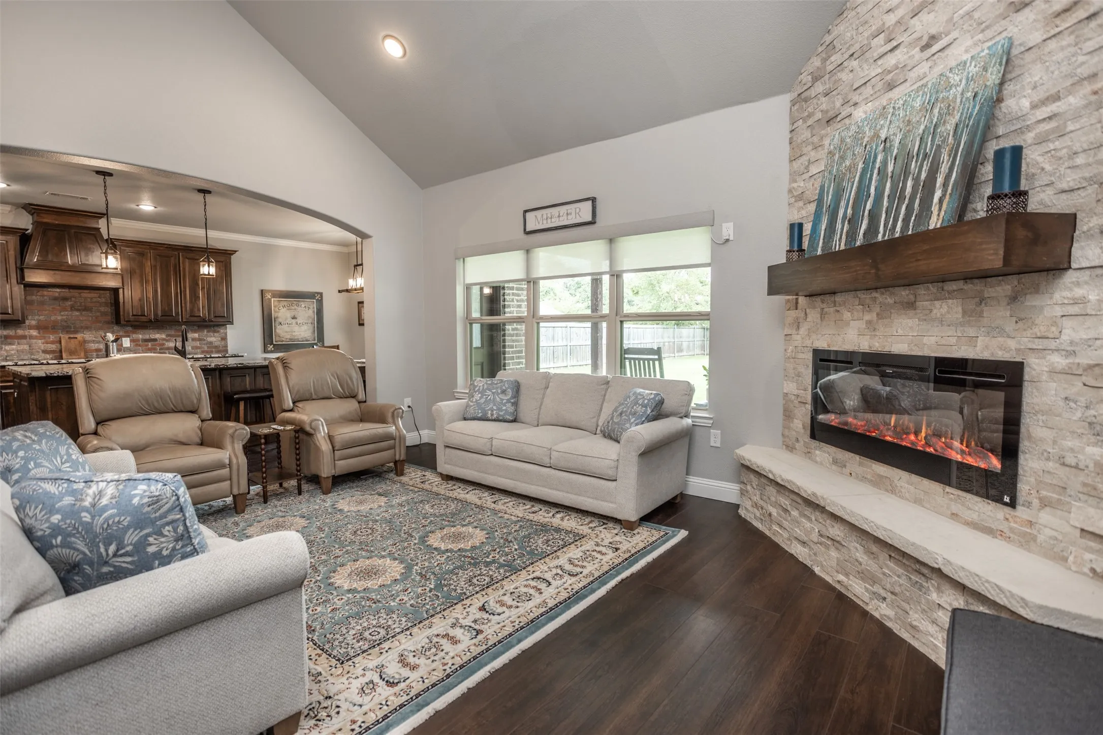 Single Family Residence For Sale in Cooke County , 110 E Iriquois Drive, Lake Kiowa, Texas 76240, 4 Bedroom, 2 Bathroom, 2 Garage spaces, 2,163 Sqft, built in 2019, mls#21339193, Real Estate Agent in Lake Kiowa, Homes For Sale in Cooke county, Homes For Sale in Lake Kiowa, Realtor in Lake Kiowa Texas, Real Estate Brokerage Independent Realty Texas, Luminita Cordes Realtor