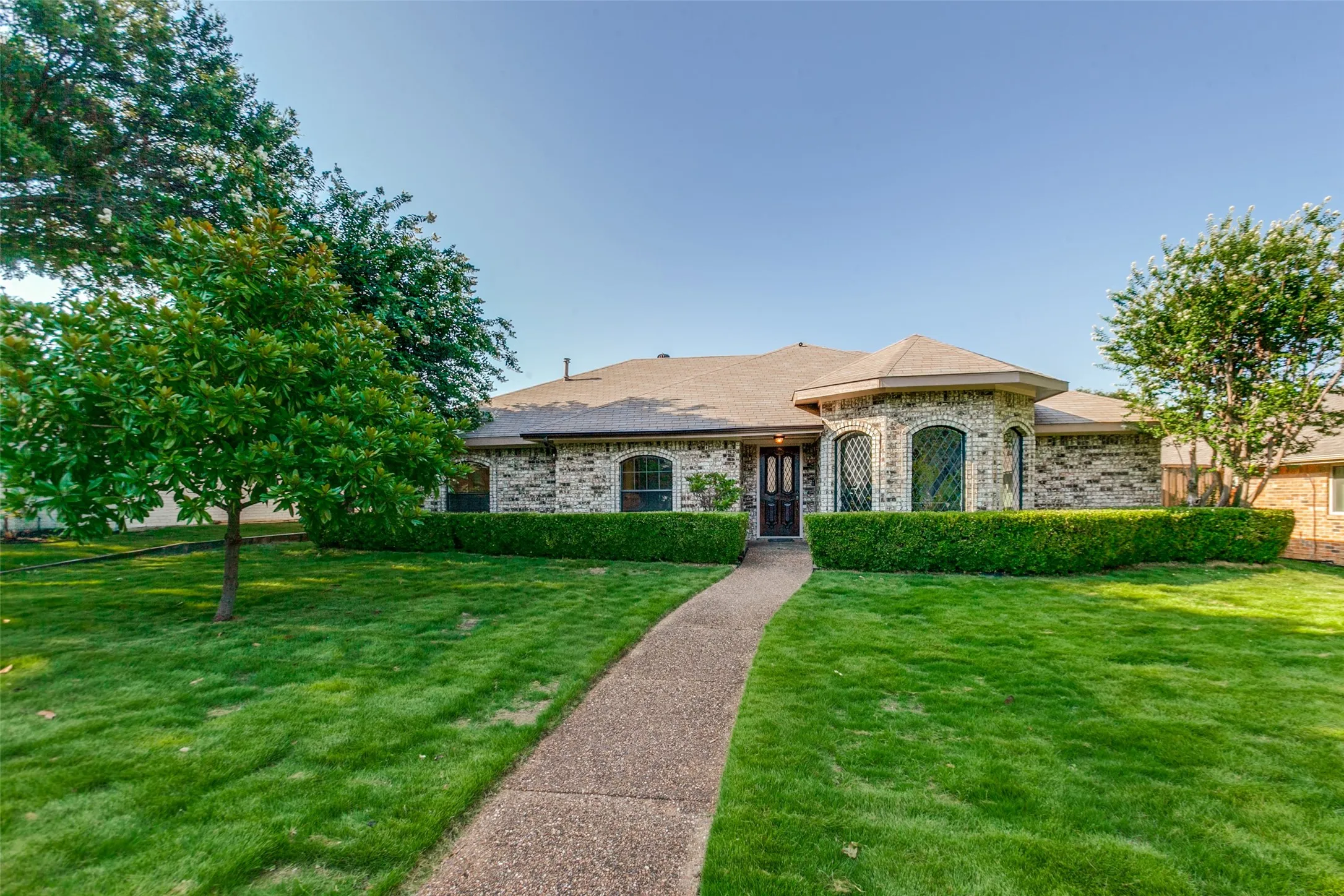 Single Family Residence For Sale in Collin County , 4308 Denver Drive, Plano, Texas 75093, 4 Bedroom, 2 Bathroom, 2 Garage spaces, 1,945 Sqft, built in 1982, mls#21340809, Real Estate Agent in Plano, Homes For Sale in Collin county, Homes For Sale in Plano, Realtor in Plano Texas, Real Estate Brokerage Independent Realty Texas, Luminita Cordes Realtor