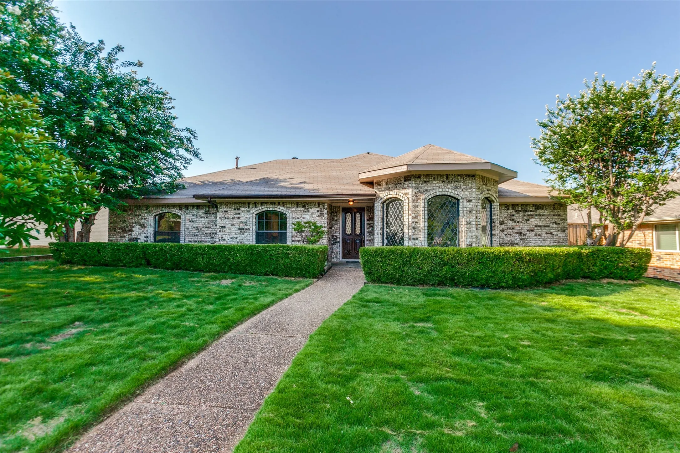 Single Family Residence For Sale in Collin County , 4308 Denver Drive, Plano, Texas 75093, 4 Bedroom, 2 Bathroom, 2 Garage spaces, 1,945 Sqft, built in 1982, mls#21340809, Real Estate Agent in Plano, Homes For Sale in Collin county, Homes For Sale in Plano, Realtor in Plano Texas, Real Estate Brokerage Independent Realty Texas, Luminita Cordes Realtor