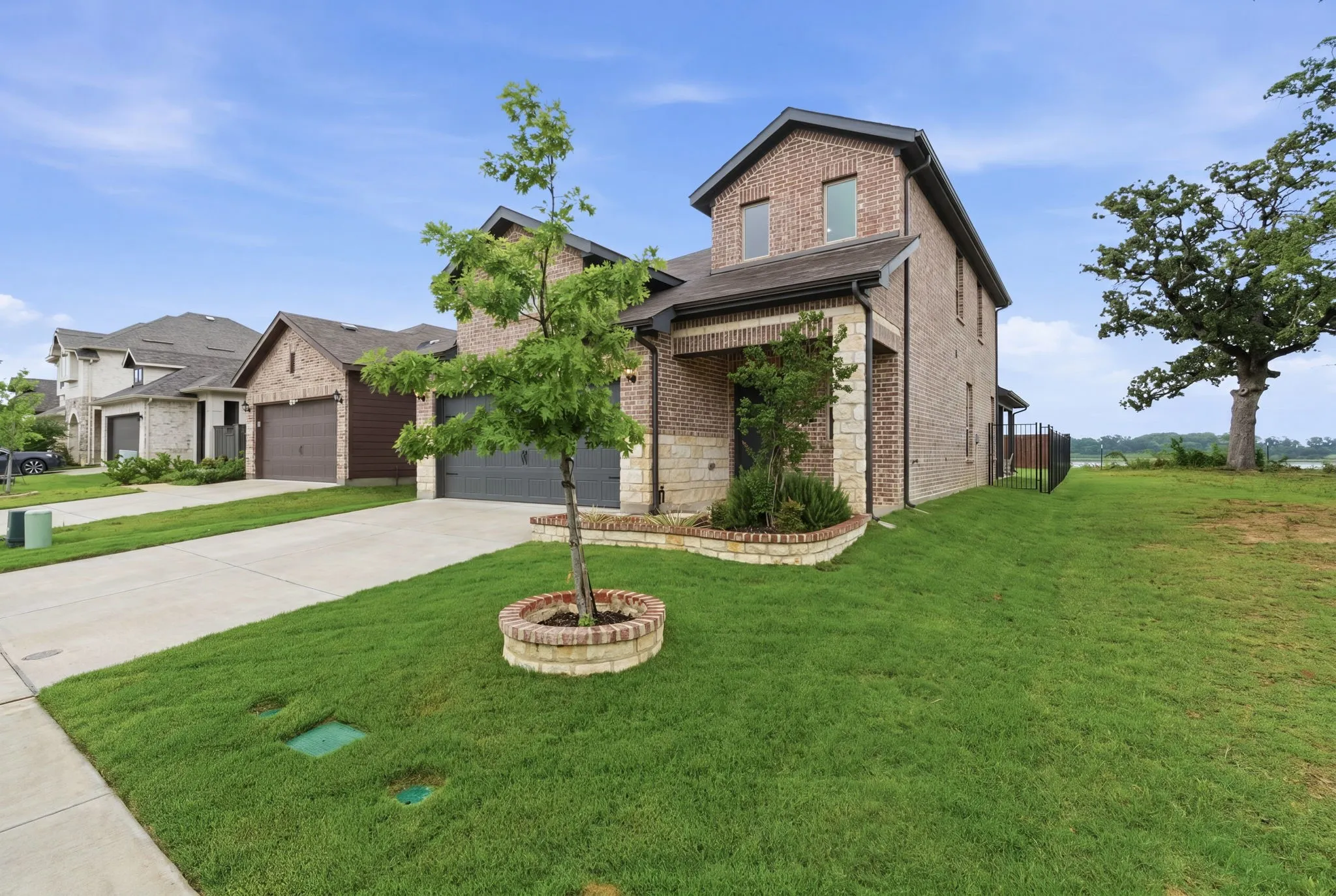 Single Family Residence For Rent in Denton County , 1017 King Street, Aubrey, Texas 76227, 3 Bedroom, 3 Bathroom, 2 Garage spaces, 2,120 Sqft, built in 2023, mls#21341313, Real Estate Agent in Aubrey, Homes For Rent in Denton county, Homes For Rent in Aubrey, Realtor in Aubrey Texas, Real Estate Brokerage Independent Realty Texas, Luminita Cordes Realtor