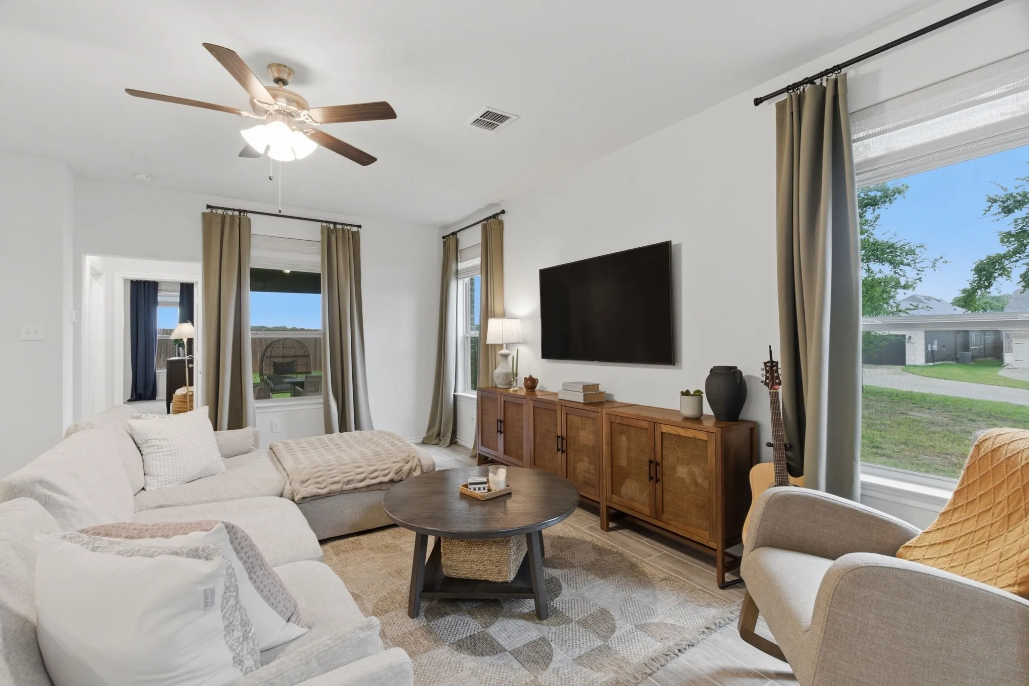 Single Family Residence For Rent in Denton County , 1017 King Street, Aubrey, Texas 76227, 3 Bedroom, 3 Bathroom, 2 Garage spaces, 2,120 Sqft, built in 2023, mls#21341313, Real Estate Agent in Aubrey, Homes For Rent in Denton county, Homes For Rent in Aubrey, Realtor in Aubrey Texas, Real Estate Brokerage Independent Realty Texas, Luminita Cordes Realtor