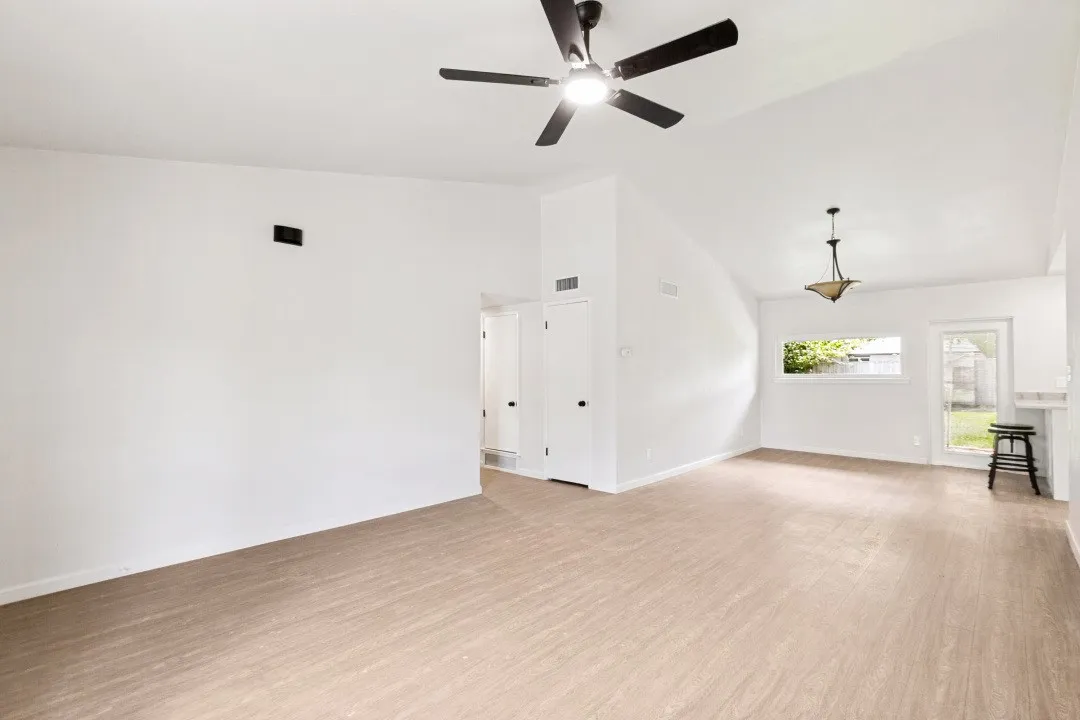 TRANFORM YOUR HOME WITH NATURAL LIGHT FROM LARGE WINDOWS