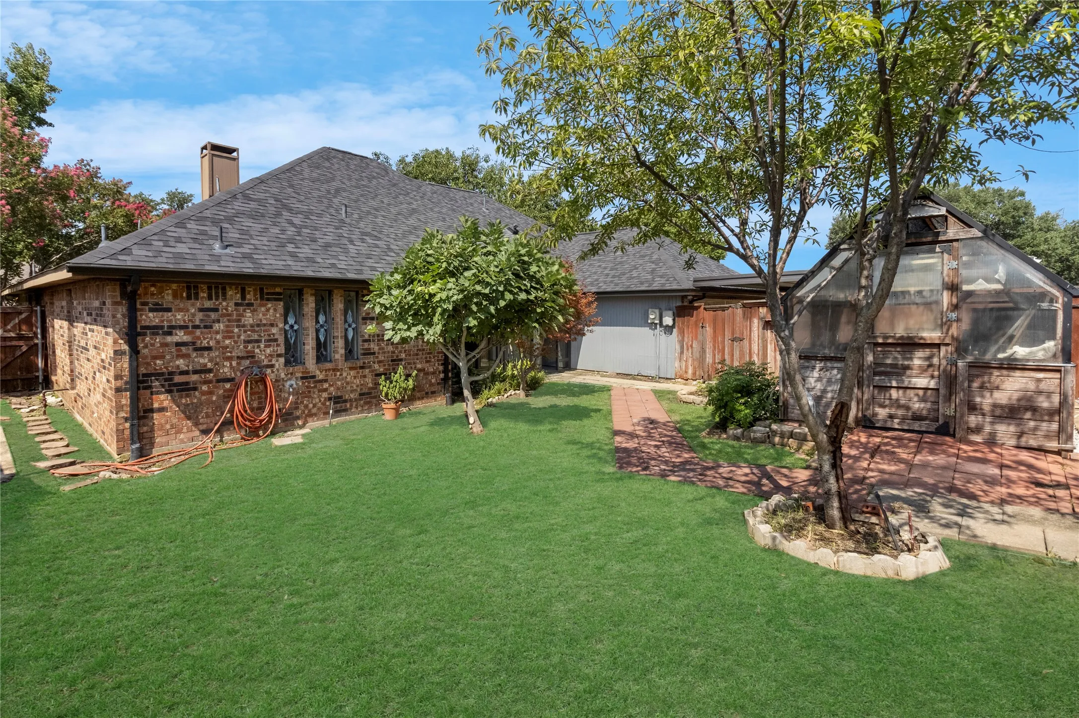Single Family Residence For Sale in Denton County , 1226 Stillwater Trail, Carrollton, Texas 75007, 4 Bedroom, 3 Bathroom, 2 Garage spaces, 2,228 Sqft, built in 1986, mls#21341281, Real Estate Agent in Carrollton, Homes For Sale in Denton county, Homes For Sale in Carrollton, Realtor in Carrollton Texas, Real Estate Brokerage Independent Realty Texas, Luminita Cordes Realtor