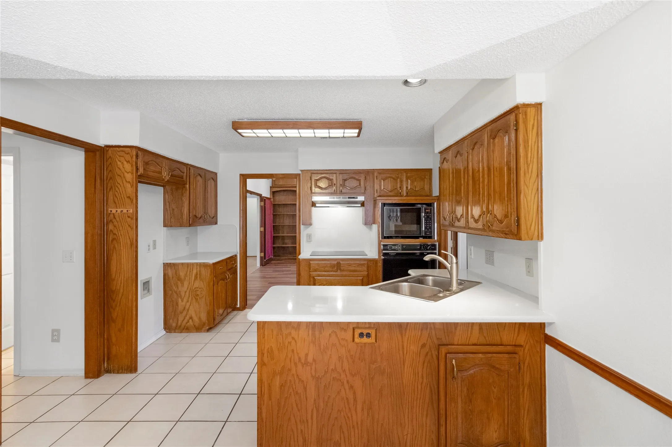 Single Family Residence For Sale in Denton County , 1226 Stillwater Trail, Carrollton, Texas 75007, 4 Bedroom, 3 Bathroom, 2 Garage spaces, 2,228 Sqft, built in 1986, mls#21341281, Real Estate Agent in Carrollton, Homes For Sale in Denton county, Homes For Sale in Carrollton, Realtor in Carrollton Texas, Real Estate Brokerage Independent Realty Texas, Luminita Cordes Realtor