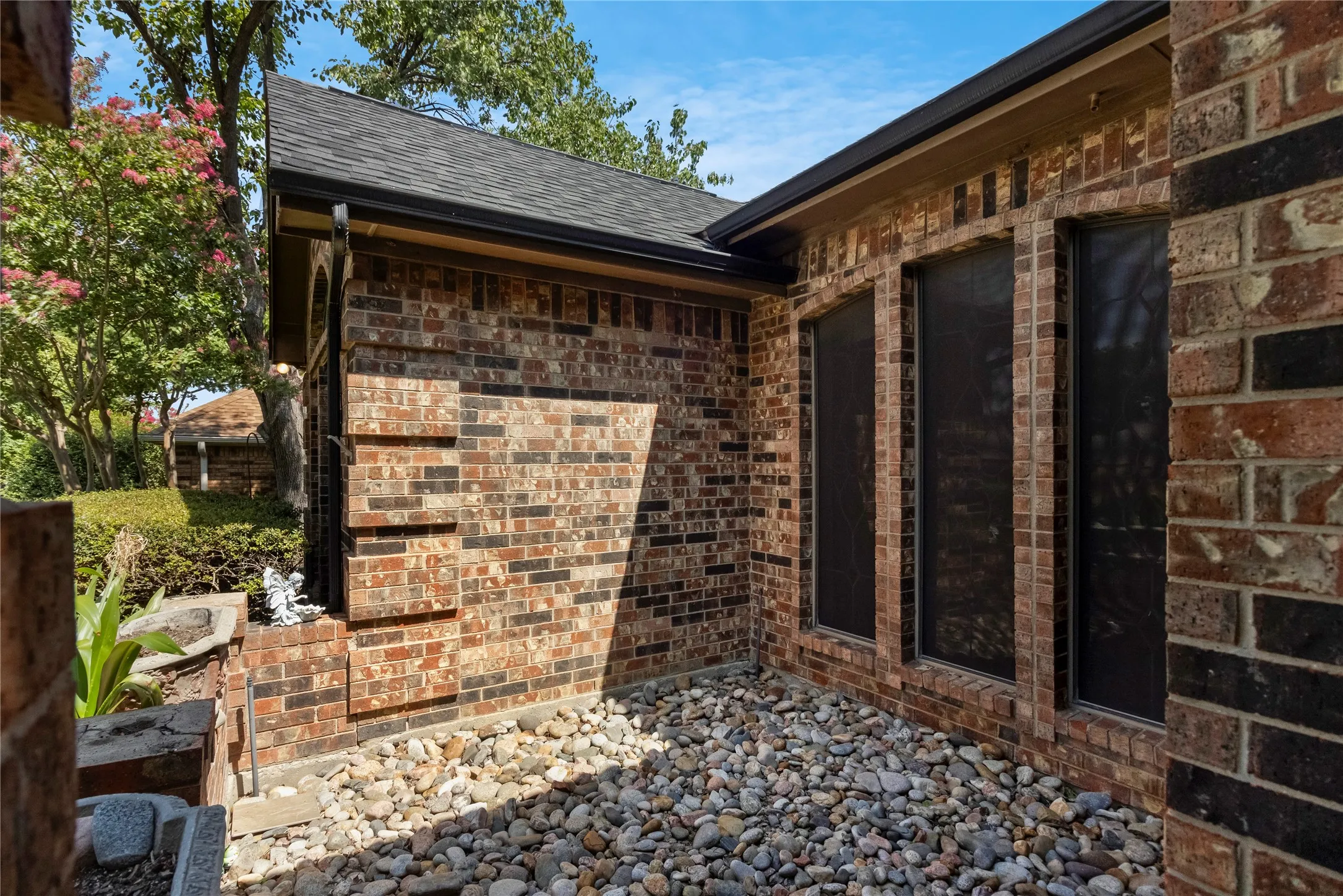 Single Family Residence For Sale in Denton County , 1226 Stillwater Trail, Carrollton, Texas 75007, 4 Bedroom, 3 Bathroom, 2 Garage spaces, 2,228 Sqft, built in 1986, mls#21341281, Real Estate Agent in Carrollton, Homes For Sale in Denton county, Homes For Sale in Carrollton, Realtor in Carrollton Texas, Real Estate Brokerage Independent Realty Texas, Luminita Cordes Realtor