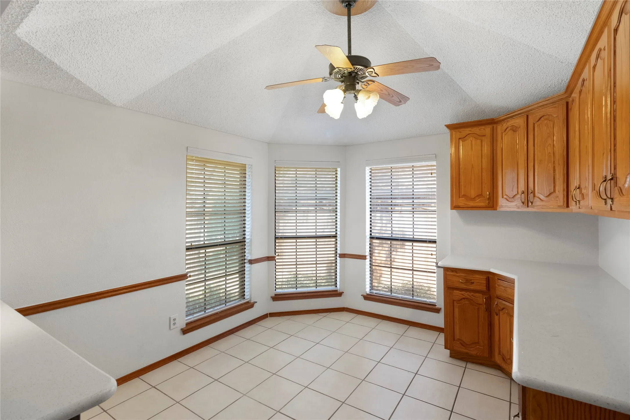 Single Family Residence For Sale in Denton County , 1226 Stillwater Trail, Carrollton, Texas 75007, 4 Bedroom, 3 Bathroom, 2 Garage spaces, 2,228 Sqft, built in 1986, mls#21341281, Real Estate Agent in Carrollton, Homes For Sale in Denton county, Homes For Sale in Carrollton, Realtor in Carrollton Texas, Real Estate Brokerage Independent Realty Texas, Luminita Cordes Realtor