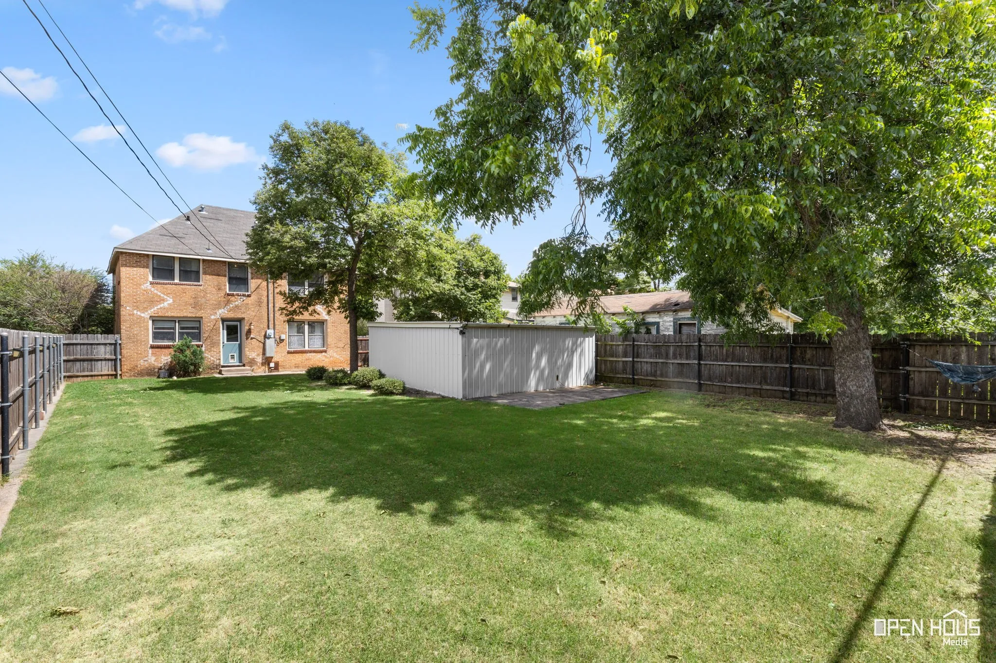 Single Family Residence For Sale in Wichita County , 1700 Tilden Street, Wichita Falls, Texas 76309, 4 Bedroom, 2 Bathroom, Garage spaces, 1,712 Sqft, built in 1928, mls#21341329, Real Estate Agent in Wichita Falls, Homes For Sale in Wichita county, Homes For Sale in Wichita Falls, Realtor in Wichita Falls Texas, Real Estate Brokerage Independent Realty Texas, Luminita Cordes Realtor