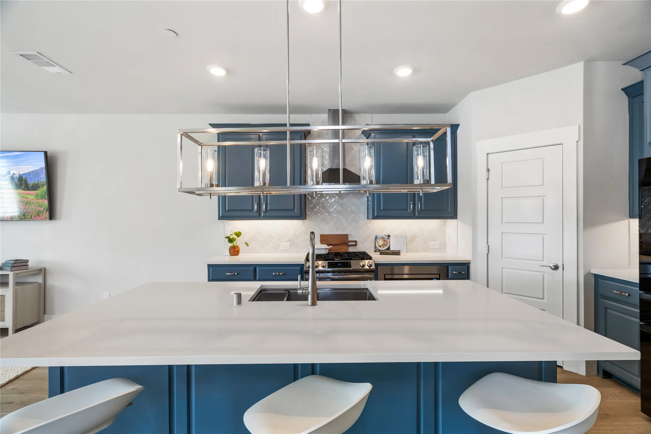 Townhouse For Rent in Denton County , 761 Cavitt Court, Prosper, Texas 75078, 3 Bedrooms, 3 Bathrooms, 2 Garage spaces, 1,815 Sqft, built in 2022, Price $3,250, mls#21341312, Real Estate Agent in Prosper, Homes For Rent in Denton county, Homes For Rent in Prosper, Realtor in Prosper Texas, Real Estate Brokerage Independent Realty Texas, Luminita Cordes Realtor