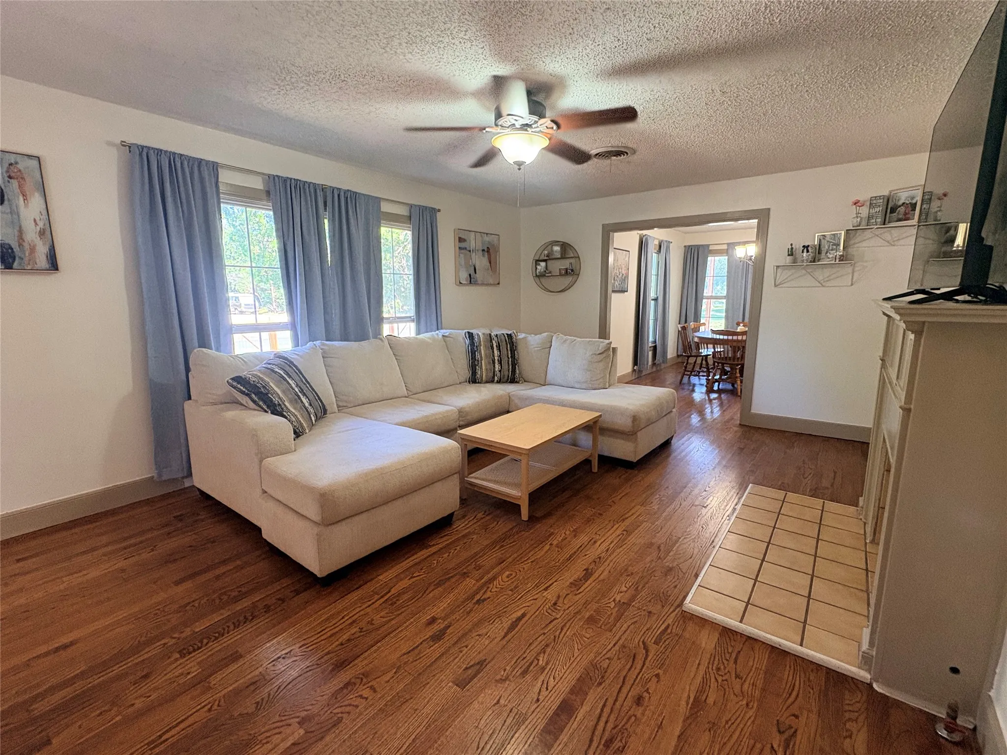 Single Family Residence For Sale in Taylor County , 501 Riverside Boulevard, Abilene, Texas 79605, 3 Bedroom, 2 Bathroom, 1 Garage spaces, 2,086 Sqft, built in 1949, mls#21340457, Real Estate Agent in Abilene, Homes For Sale in Taylor county, Homes For Sale in Abilene, Realtor in Abilene Texas, Real Estate Brokerage Independent Realty Texas, Luminita Cordes Realtor