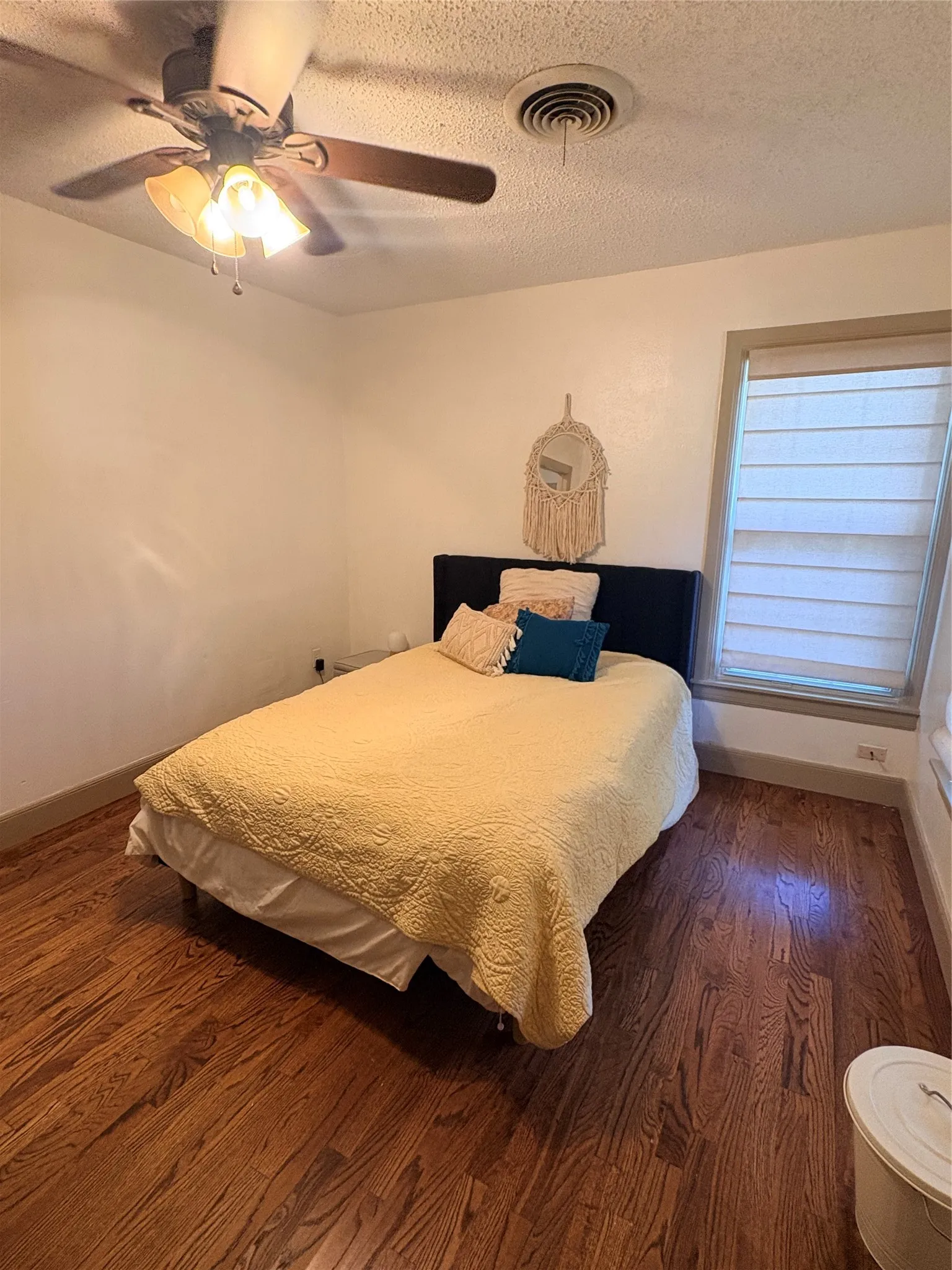 Single Family Residence For Sale in Taylor County , 501 Riverside Boulevard, Abilene, Texas 79605, 3 Bedroom, 2 Bathroom, 1 Garage spaces, 2,086 Sqft, built in 1949, mls#21340457, Real Estate Agent in Abilene, Homes For Sale in Taylor county, Homes For Sale in Abilene, Realtor in Abilene Texas, Real Estate Brokerage Independent Realty Texas, Luminita Cordes Realtor