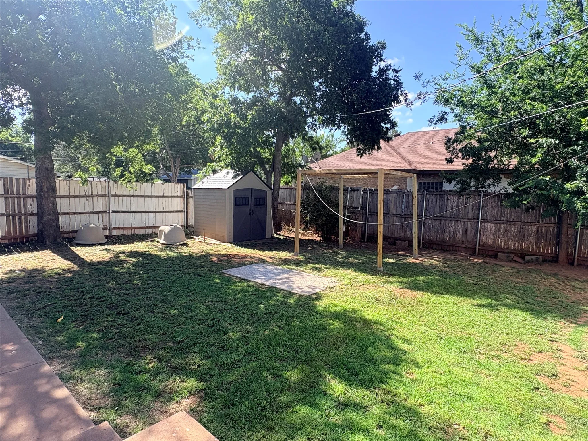 Single Family Residence For Sale in Taylor County , 501 Riverside Boulevard, Abilene, Texas 79605, 3 Bedroom, 2 Bathroom, 1 Garage spaces, 2,086 Sqft, built in 1949, mls#21340457, Real Estate Agent in Abilene, Homes For Sale in Taylor county, Homes For Sale in Abilene, Realtor in Abilene Texas, Real Estate Brokerage Independent Realty Texas, Luminita Cordes Realtor