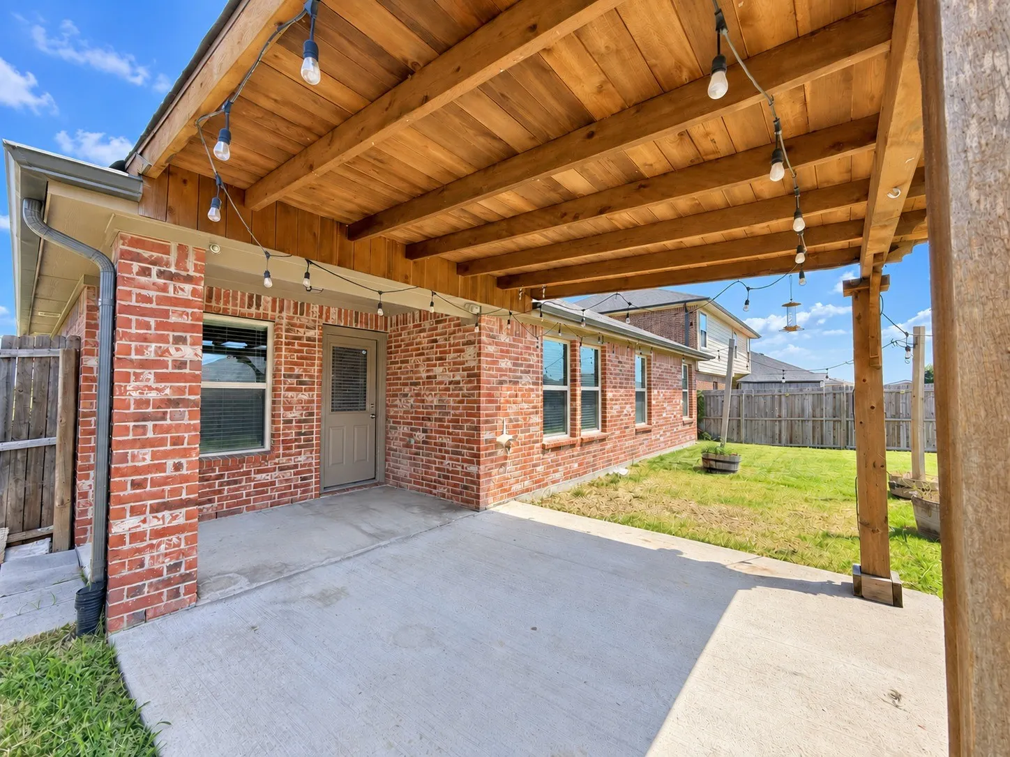 Single Family Residence For Sale in Rockwall County , 2313 Carrier Drive, Fate, Texas 75189, 4 Bedroom, 2 Bathroom, 2 Garage spaces, 1,561 Sqft, built in 2017, mls#21341296, Real Estate Agent in Fate, Homes For Sale in Rockwall county, Homes For Sale in Fate, Realtor in Fate Texas, Real Estate Brokerage Independent Realty Texas, Luminita Cordes Realtor