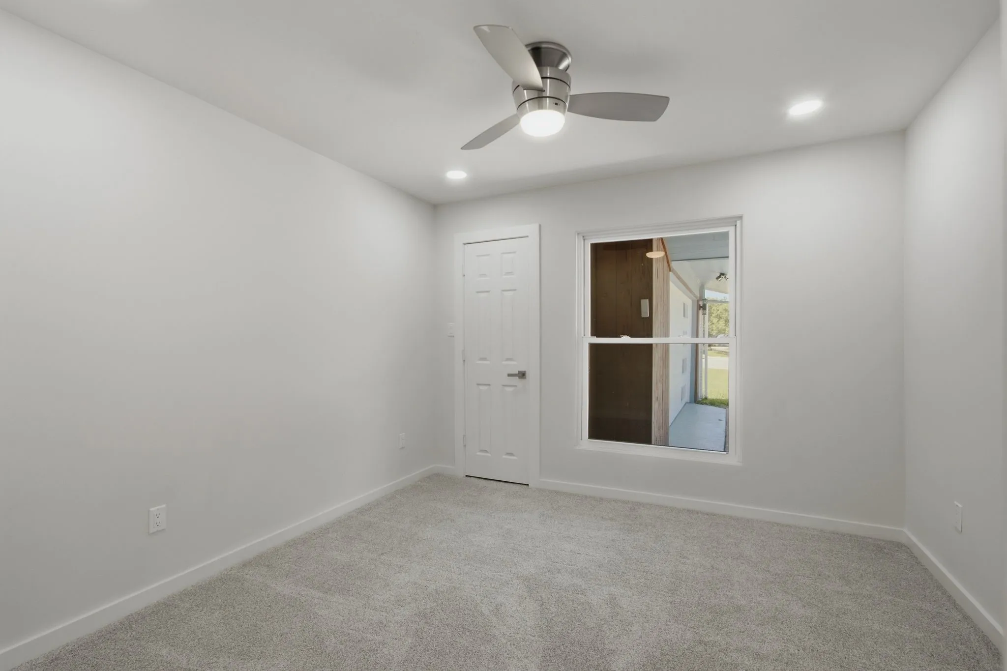 Single Family Residence For Sale in Dallas County , 3145 Longbow Court, Dallas, Texas 75229, 3 Bedroom, 2 Bathroom, 2 Garage spaces, 1,750 Sqft, built in 1960, mls#21341154, Real Estate Agent in Dallas, Homes For Sale in Dallas county, Homes For Sale in Dallas, Realtor in Dallas Texas, Real Estate Brokerage Independent Realty Texas, Luminita Cordes Realtor