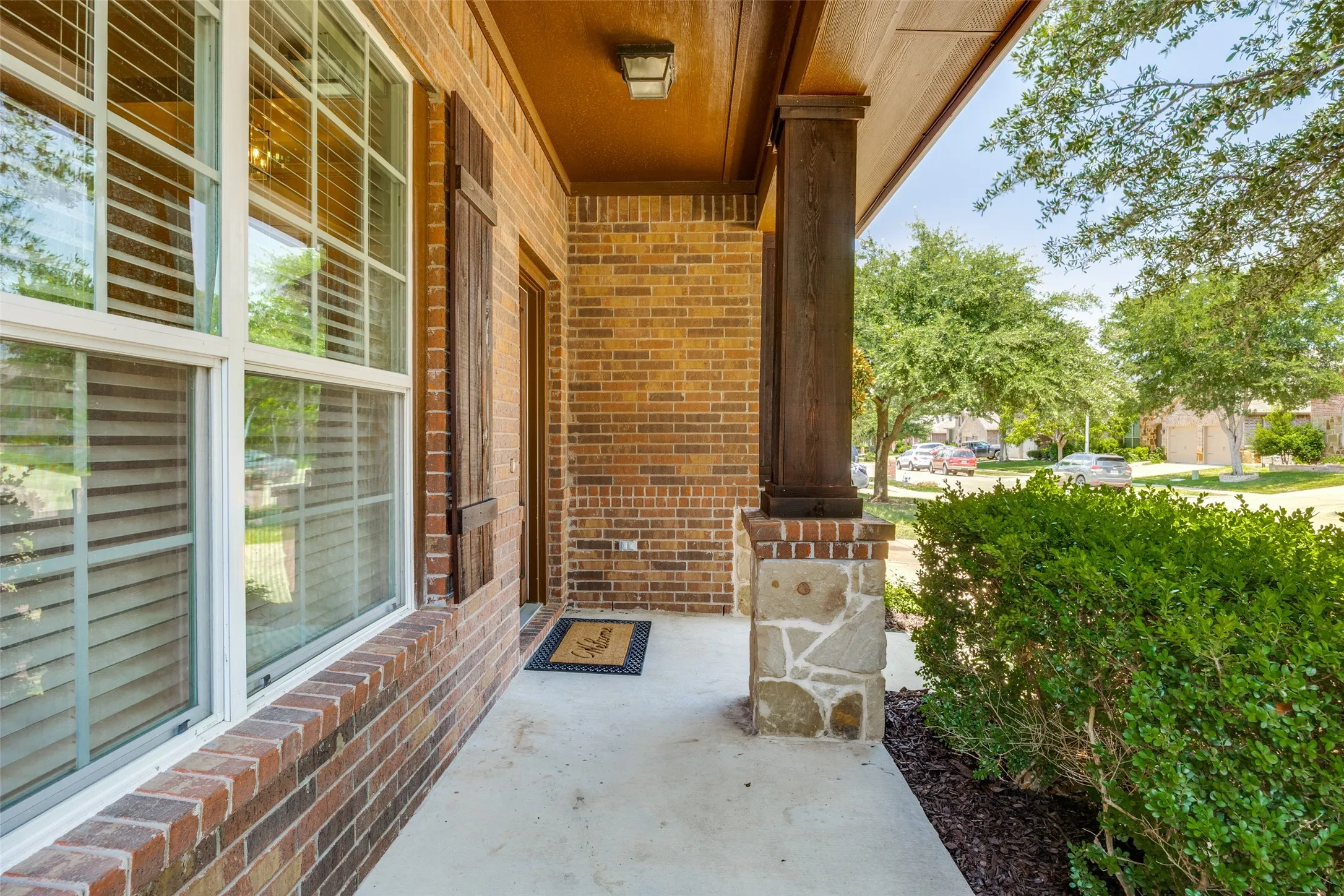 Single Family Residence For Sale in Collin County , 1912 Grand Fairway Drive, Wylie, Texas 75098, 3 Bedroom, 3 Bathroom, 2 Garage spaces, 2,562 Sqft, built in 2009, mls#21341346, Real Estate Agent in Wylie, Homes For Sale in Collin county, Homes For Sale in Wylie, Realtor in Wylie Texas, Real Estate Brokerage Independent Realty Texas, Luminita Cordes Realtor