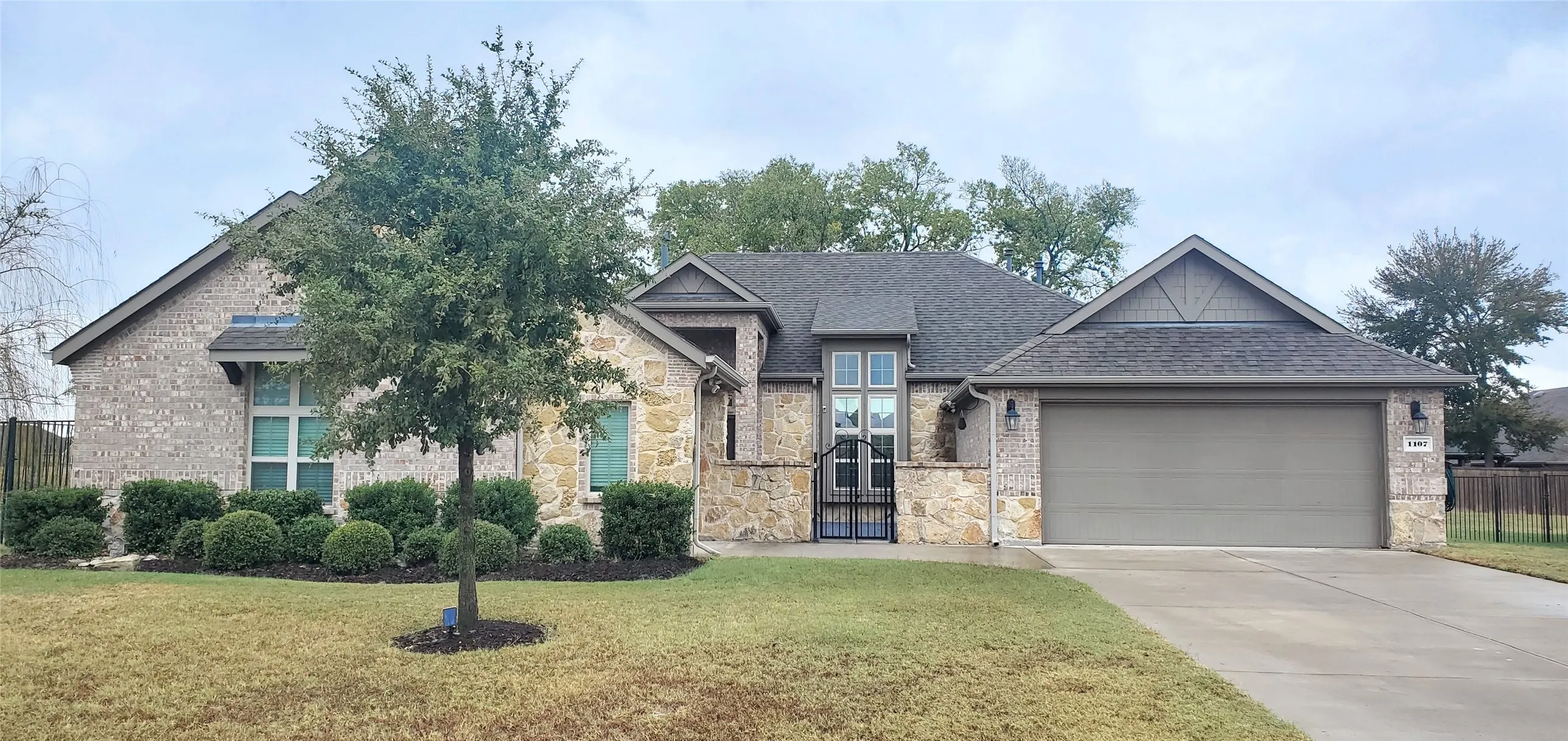Single Family Residence For Sale in Collin County , 1107 Brooklyn Drive, Anna, Texas 75409, 4 Bedroom, 3 Bathroom, 3 Garage spaces, 2,835 Sqft, built in 2017, mls#21341349, Real Estate Agent in Anna, Homes For Sale in Collin county, Homes For Sale in Anna, Realtor in Anna Texas, Real Estate Brokerage Independent Realty Texas, Luminita Cordes Realtor