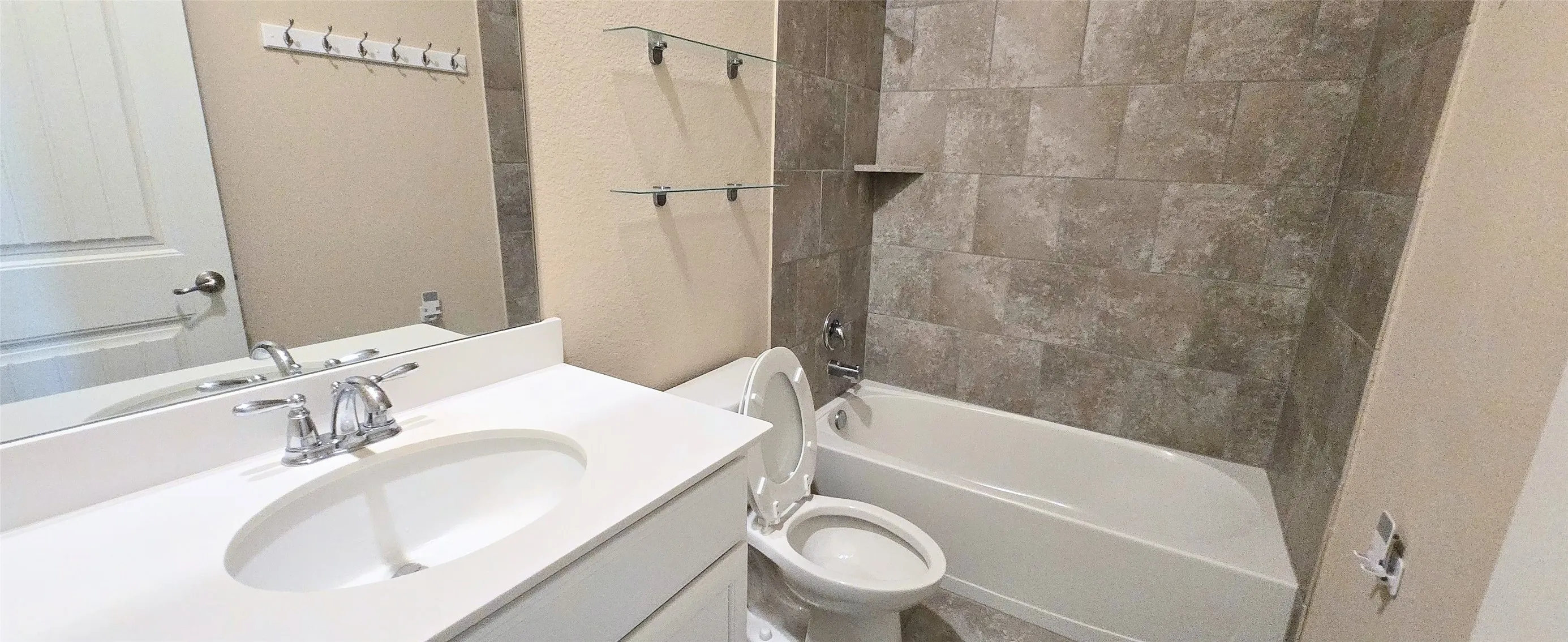 Single Family Residence For Sale in Collin County , 1107 Brooklyn Drive, Anna, Texas 75409, 4 Bedroom, 3 Bathroom, 3 Garage spaces, 2,835 Sqft, built in 2017, mls#21341349, Real Estate Agent in Anna, Homes For Sale in Collin county, Homes For Sale in Anna, Realtor in Anna Texas, Real Estate Brokerage Independent Realty Texas, Luminita Cordes Realtor