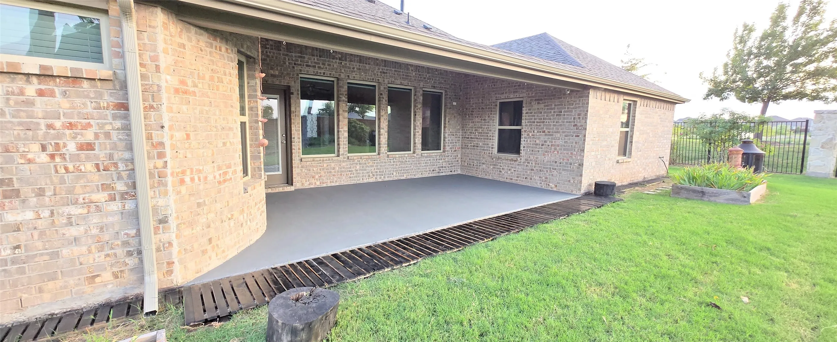 Single Family Residence For Sale in Collin County , 1107 Brooklyn Drive, Anna, Texas 75409, 4 Bedroom, 3 Bathroom, 3 Garage spaces, 2,835 Sqft, built in 2017, mls#21341349, Real Estate Agent in Anna, Homes For Sale in Collin county, Homes For Sale in Anna, Realtor in Anna Texas, Real Estate Brokerage Independent Realty Texas, Luminita Cordes Realtor